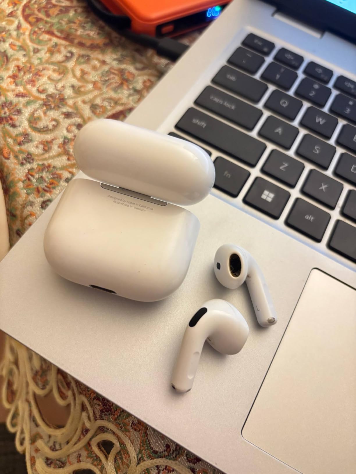 Apple AirPods 4 Wireless Earbuds | Bluetooth Headphones, Personalized Spatial Audio, Sweat & Water Resistant, USB-C Charging Case, H2 Chip customer photo 2