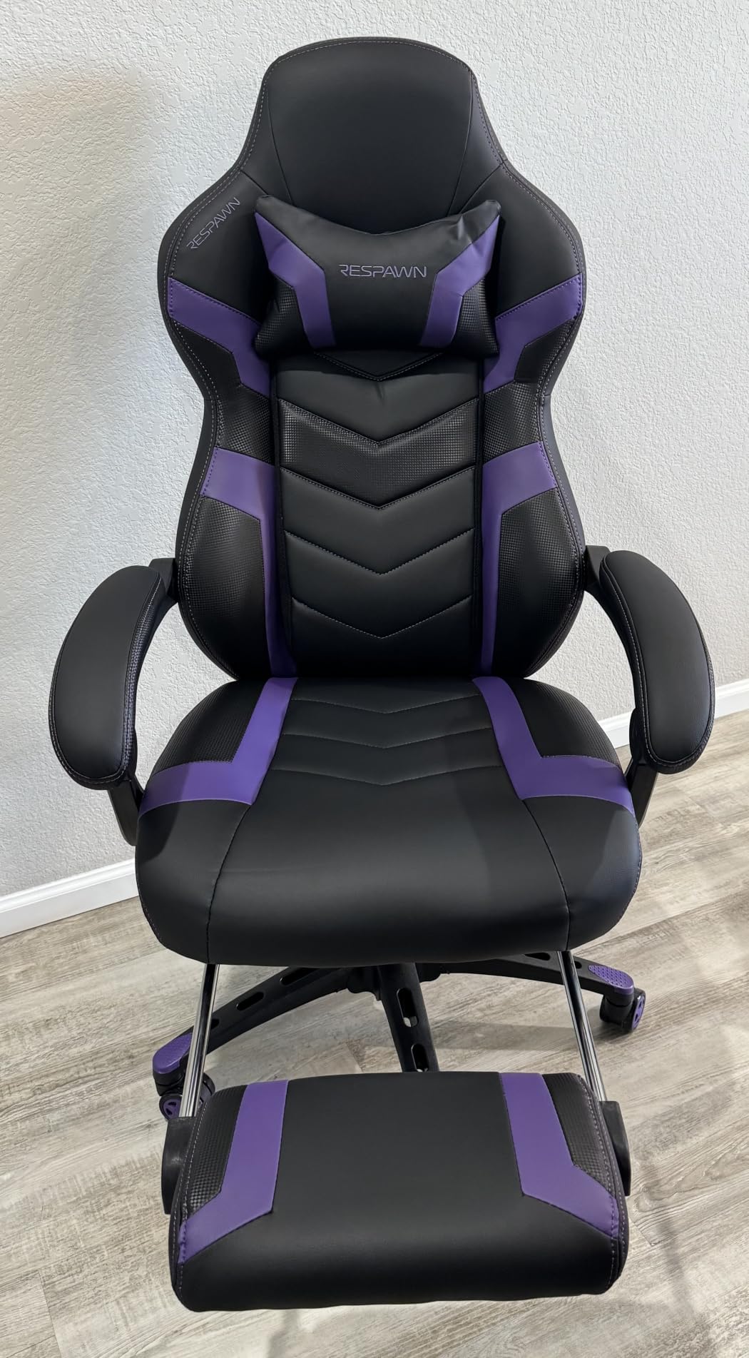 Respawn 110 Pro Ergonomic Gaming Chair with Footrest and Recline, Ergonomic office chair comfort with footrest, lumbar support & 155° recline for work, gaming and relaxing. customer photo 1