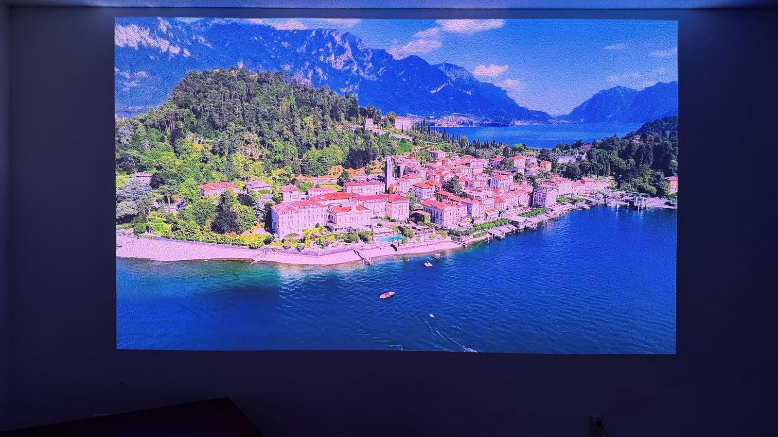 Hisense PL2, Ultra Short Throw Home Theater Laser Projector, 80