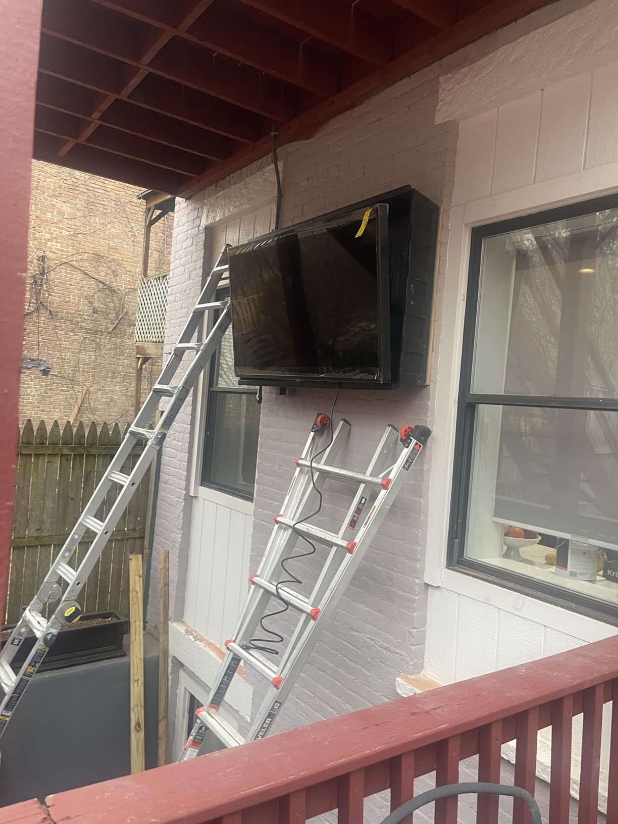 55-Inch Class Neo QLED 4K The Terrace Partial Sun, Quantum HDR+, Dolby Atmos, Wide Viewing Angle, Weather Resistant, Anti-Glare Outdoor Smart TV w/Alexa Built-in, (QN55LST7DAFXZA, 2024 Model) customer photo 1