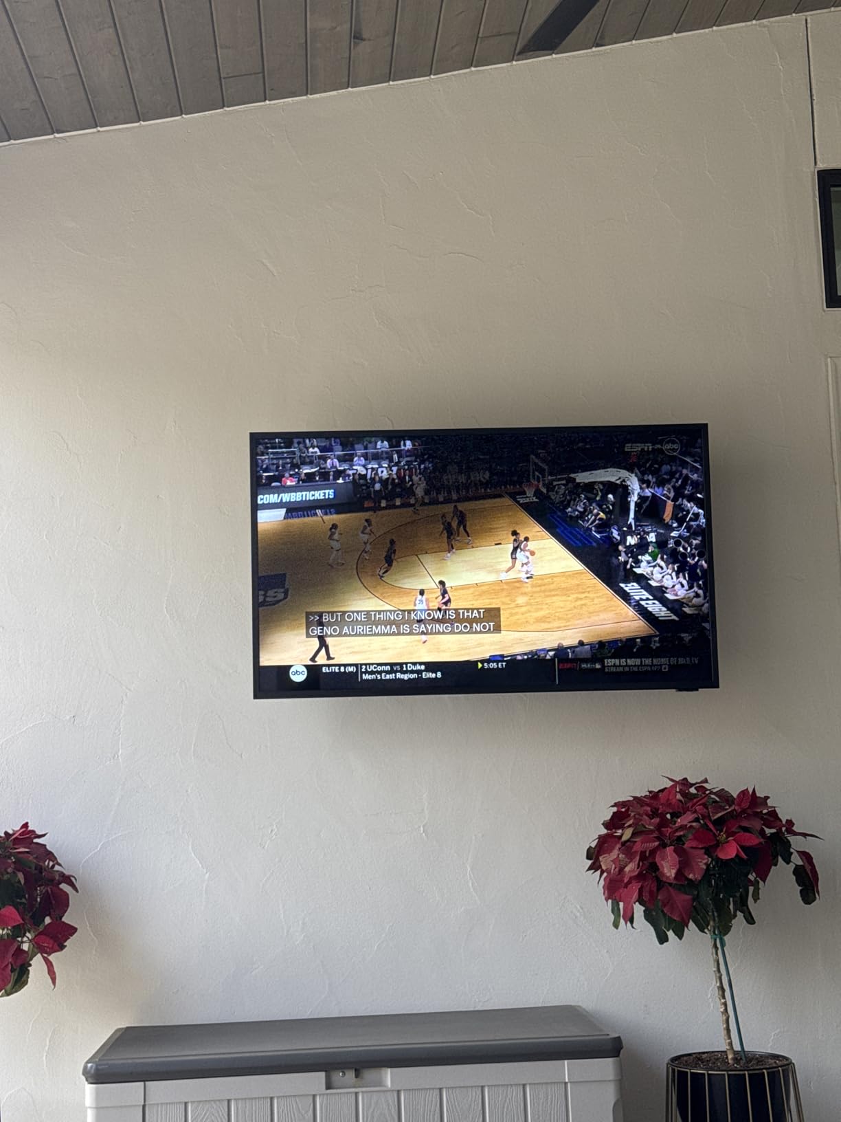 55-Inch Class Neo QLED 4K The Terrace Partial Sun, Quantum HDR+, Dolby Atmos, Wide Viewing Angle, Weather Resistant, Anti-Glare Outdoor Smart TV w/Alexa Built-in, (QN55LST7DAFXZA, 2024 Model) customer photo 2