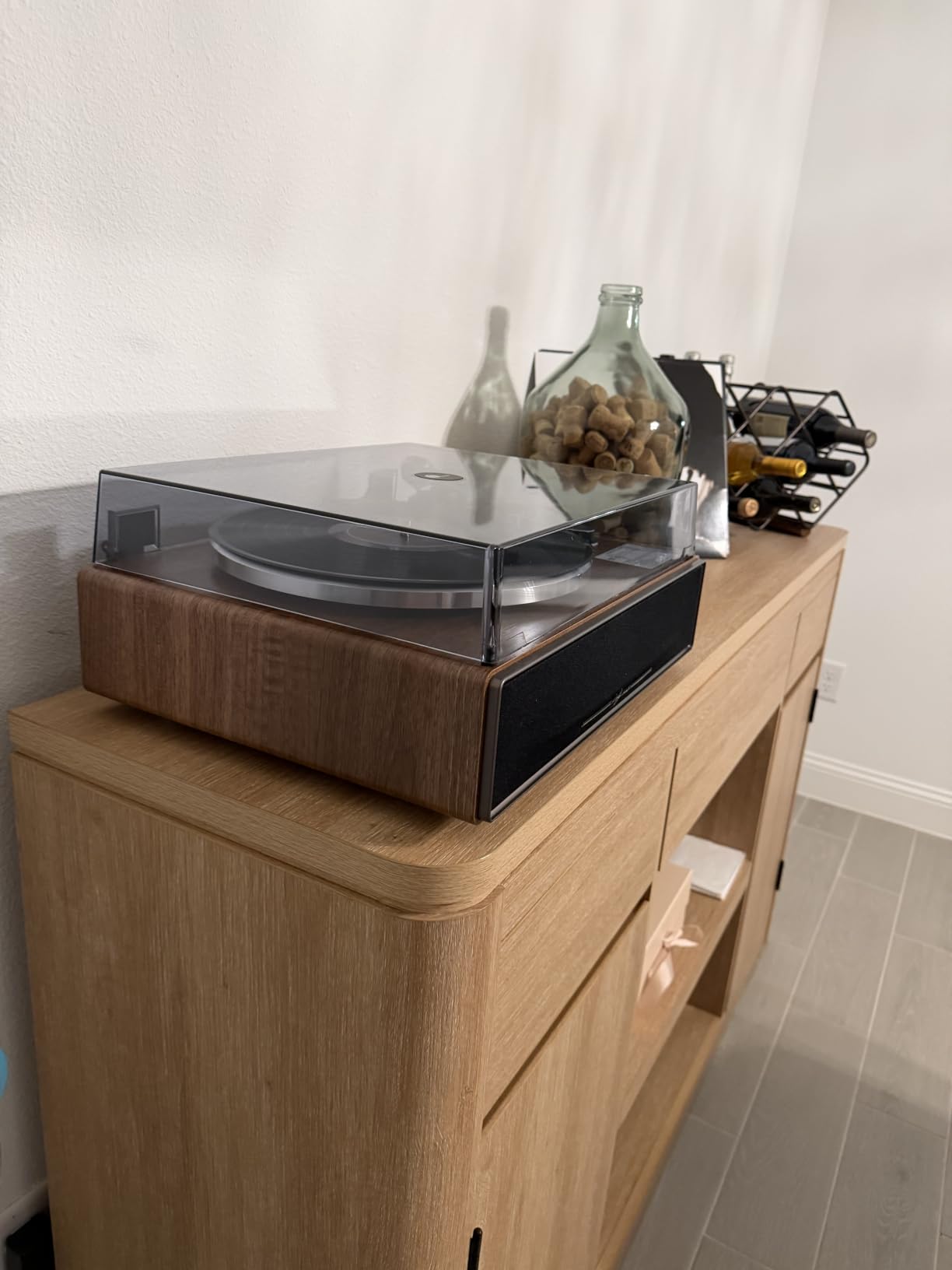 1 BY ONE High Fidelity All-in-One Record Player, Vinyl Turntable | Built-in Speakers, Magnetic AT-3600L Cartridge, RCA Output, Belt Drive, Bluetooth Input, Auto Stop, Phono Preamp, Black Walnut customer photo 2