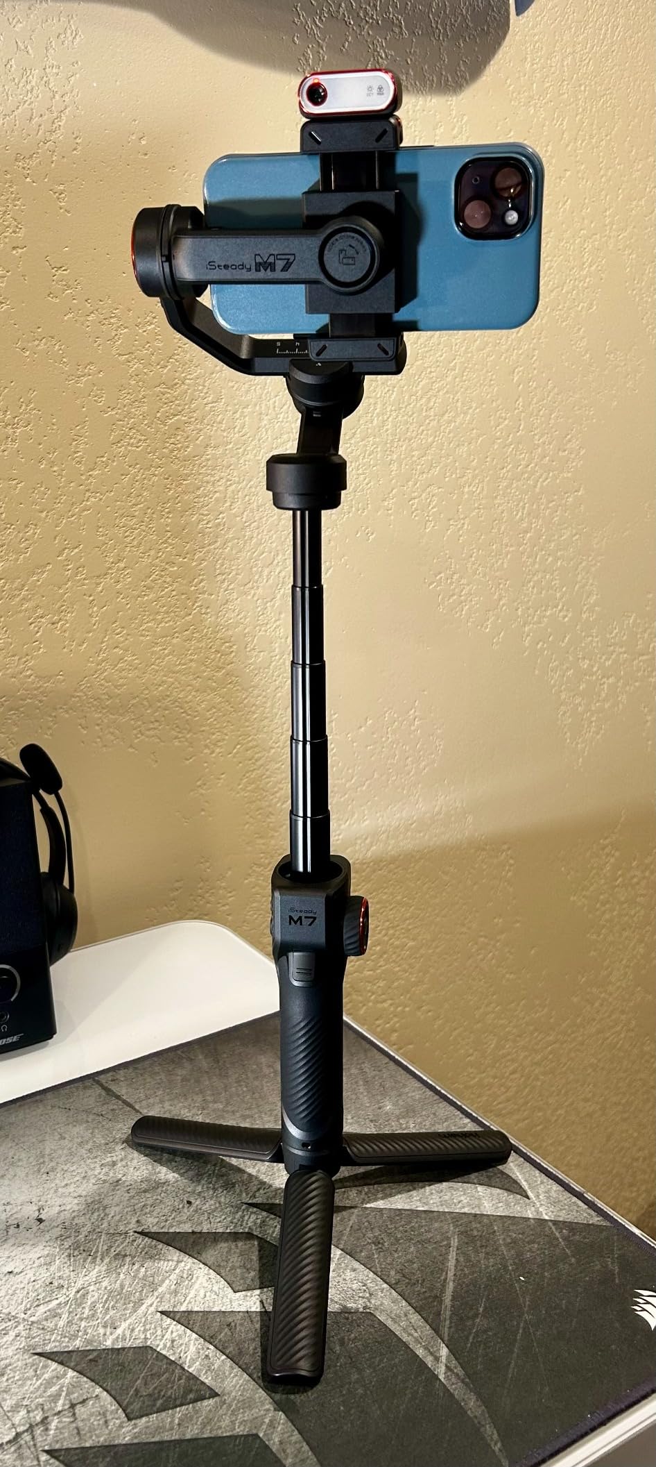 Hohem iSteady M7 Gimbal Stabilizer for Smartphone, Magnetic AI Tracker Fill Light, Detachable Touchscreen Remote Controller, Built-in Extension Rod, 500g Payload Gimbal Stabilizer for iPhone Android customer photo 2
