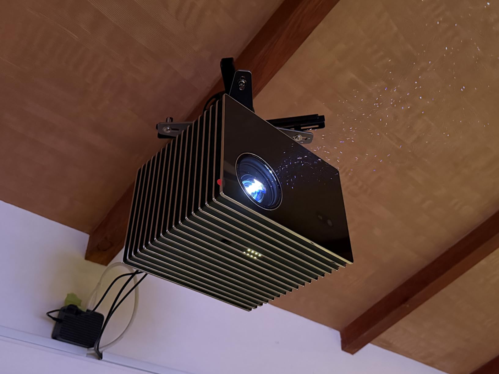 Valerion StreamMaster Plus2 4K Laser Projector - 300