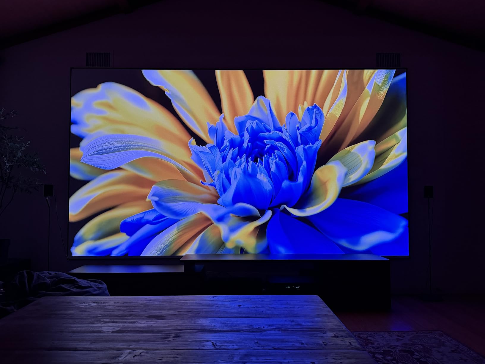 Valerion StreamMaster Plus2 4K Laser Projector - 300