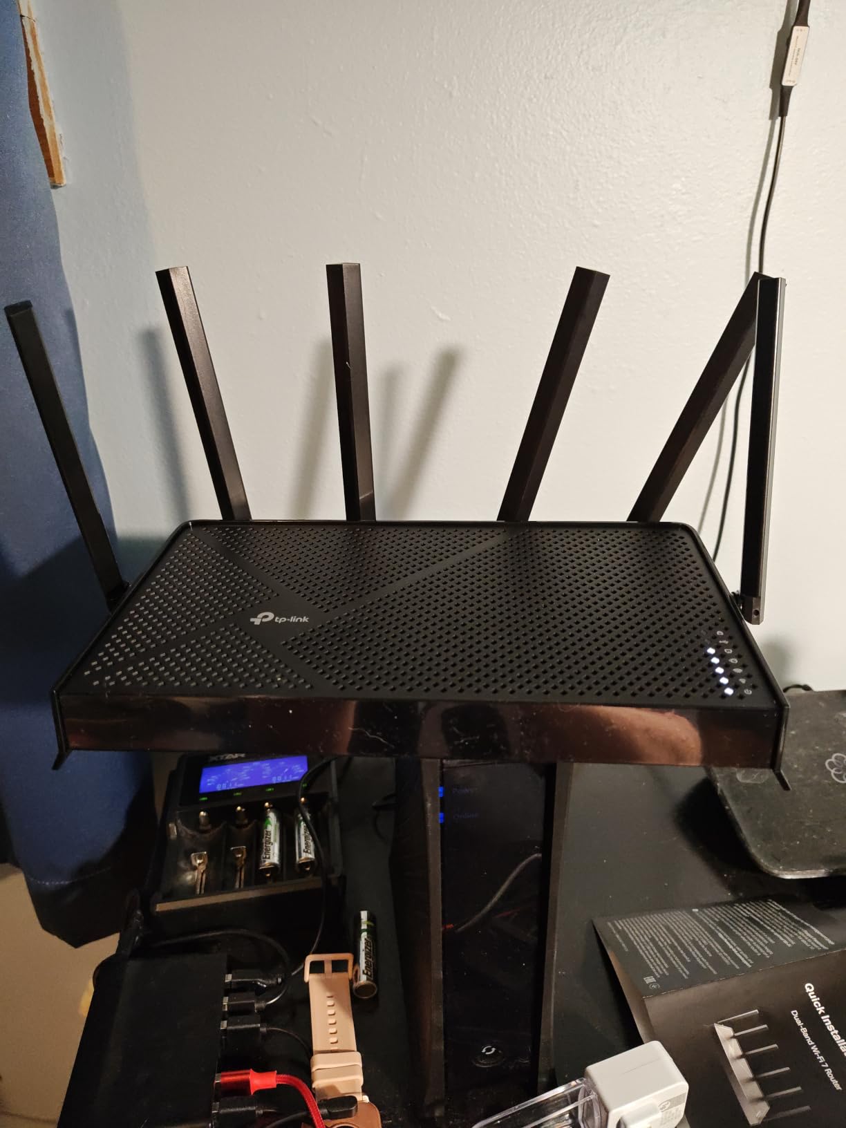 TP-Link BE6500 Dual-Band WiFi 7 Router (BE400) | Dual 2.5Gbps Ports, USB 3.0, Covers up to 2,400 sq. ft., 90 Devices, Quad-Core CPU, HomeShield, Private IoT customer photo 1