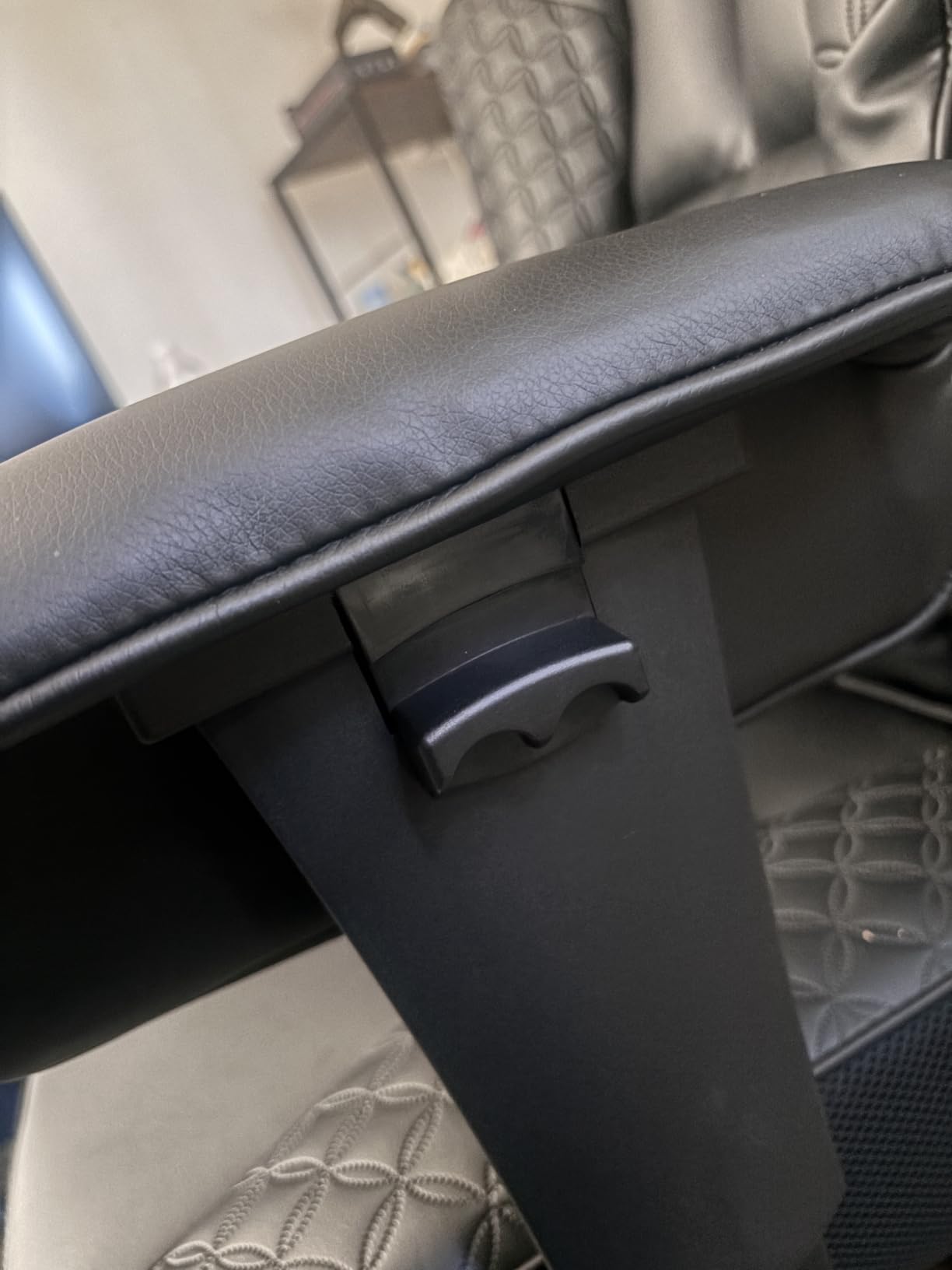 COMHOMA Big and Tall Office Chair Heavy Duty Wide Ergonomic Gaming Chair with Deluxe Embossing Designed Leather with Foot Rest, 150 Degrees Reclining Adjustable Armrests Pocket Spring Back Support and Pillow customer photo 2