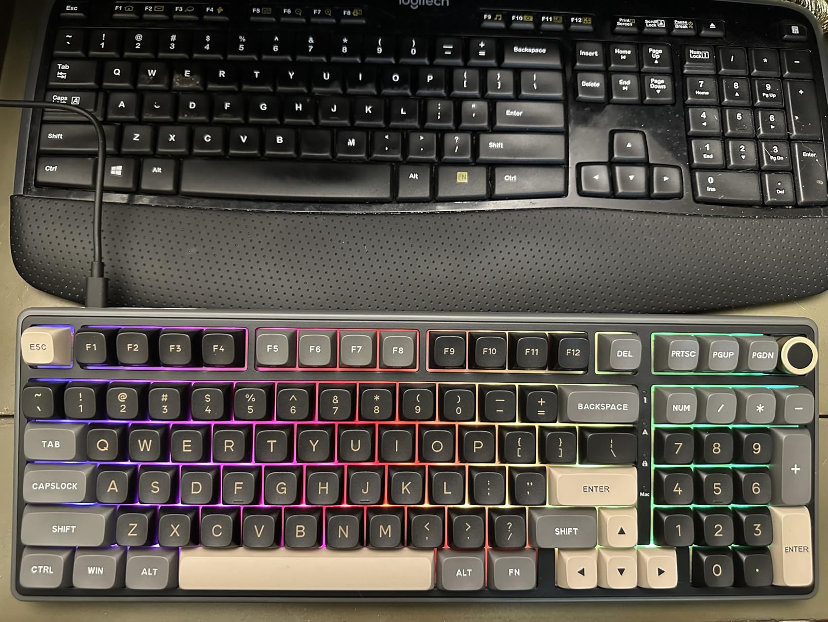 RK ROYAL KLUDGE R98 Pro Wired Mechanical Keyboard, 96% Creamy Gaming Keyboard RGB Backlit with Number Pad and Volume Knob, Gasket Mount, MDA Profile PBT Keycaps, Hot Swappable Pre-lubed Linear Switch customer photo 1