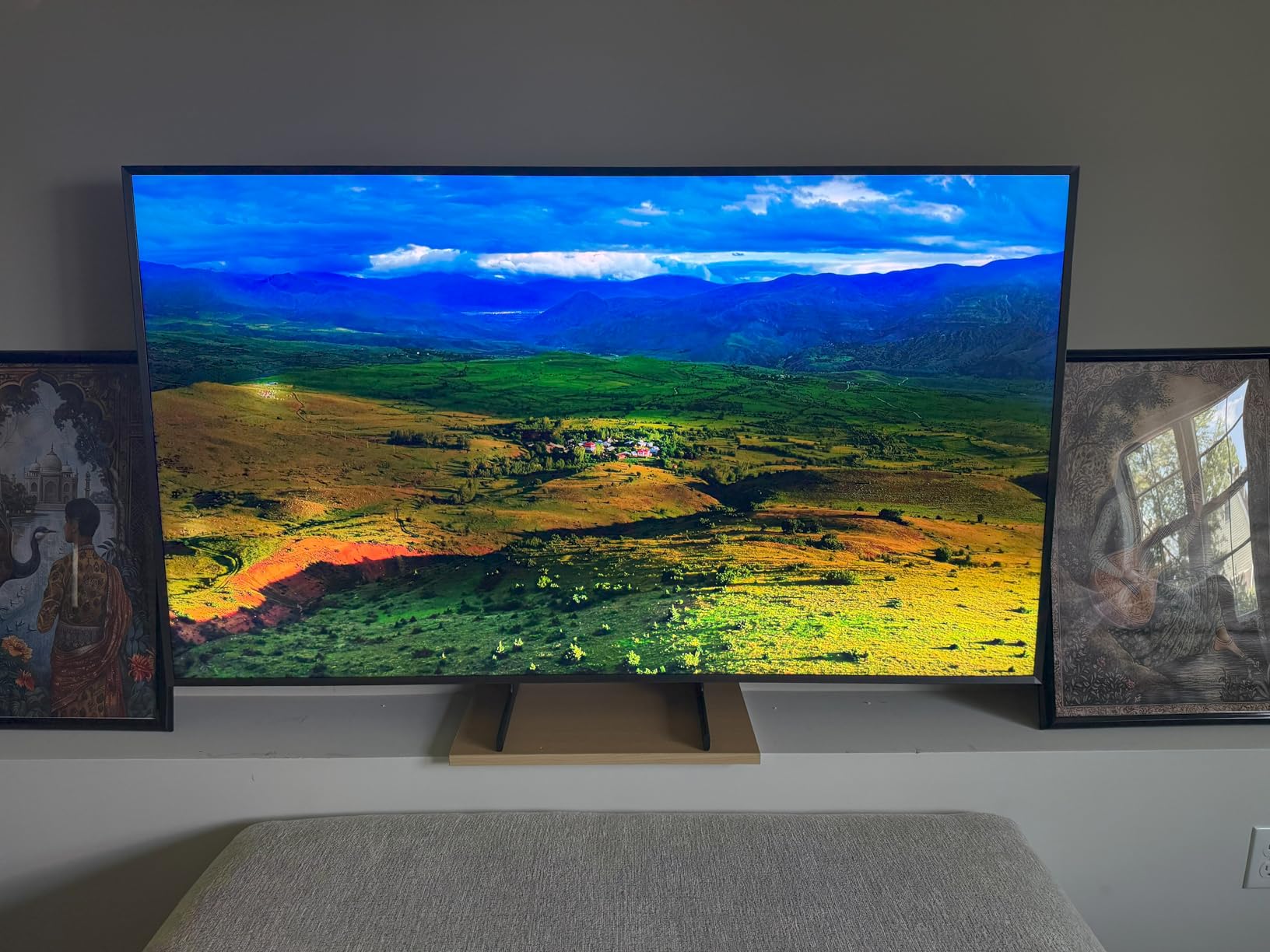 Samsung 75-Inch Class Neo QLED 8K QN900F Series, Vision AI, Mini LED Smart TV (2025 Model, 75QN900F) Neo Quantum HDR 8K Pro, Object Tracking Sound + w/Dolby Atmos, Glare Free, Alexa Built-in customer photo 1