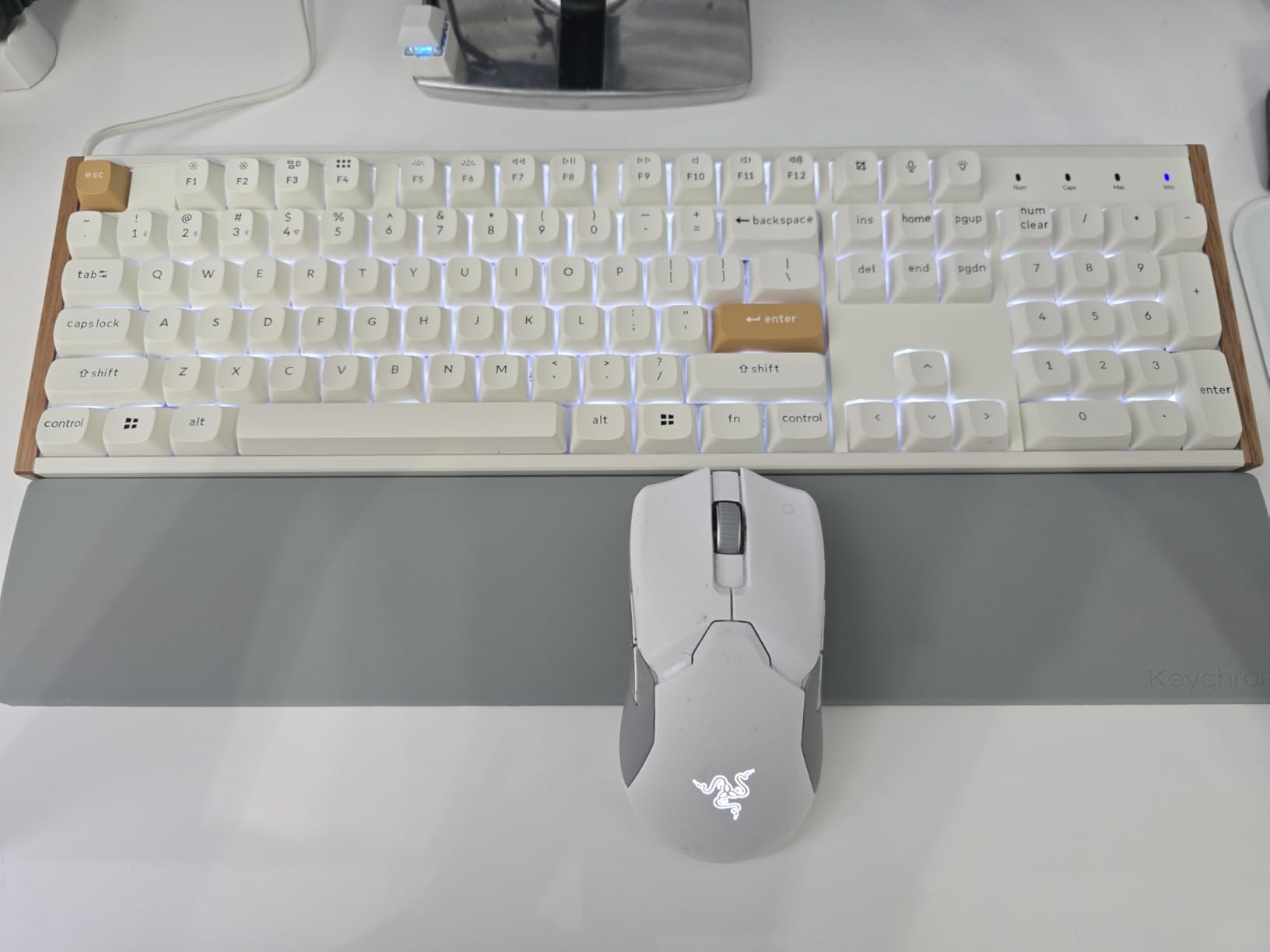 Keychron K10 HE Full-Size Hall Effect Keyboard Wireless, Rapid Trigger | Hot-Swappable Magnetic Switches Adjustable Actuation 2.4 GHz Bluetooth USB-C PBT Keycaps QMK Custom RGB Aluminum Wood Frame customer photo 1