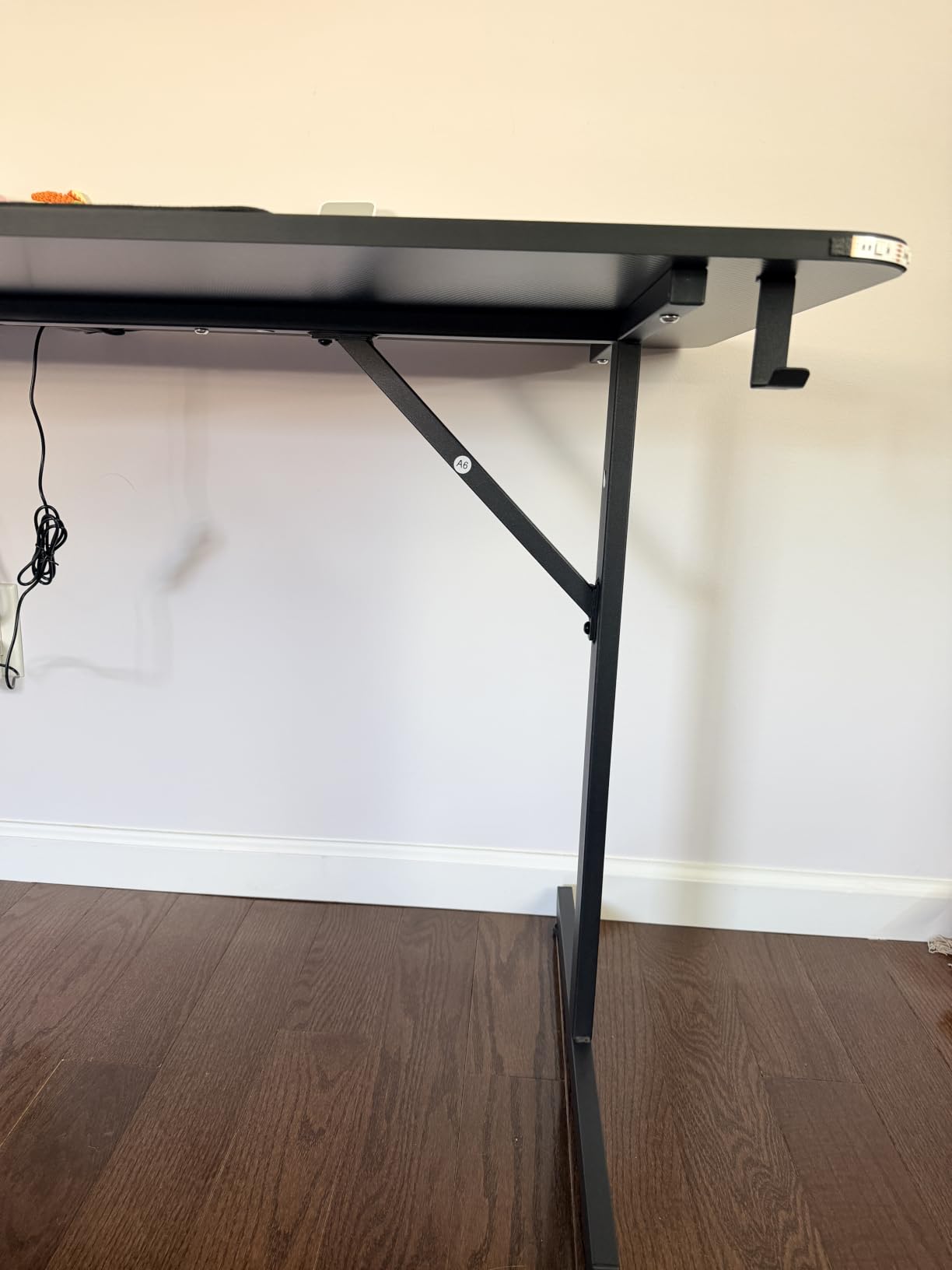 GTPLAYER 55 Inch Gaming Desk with LED Lights customer photo 1