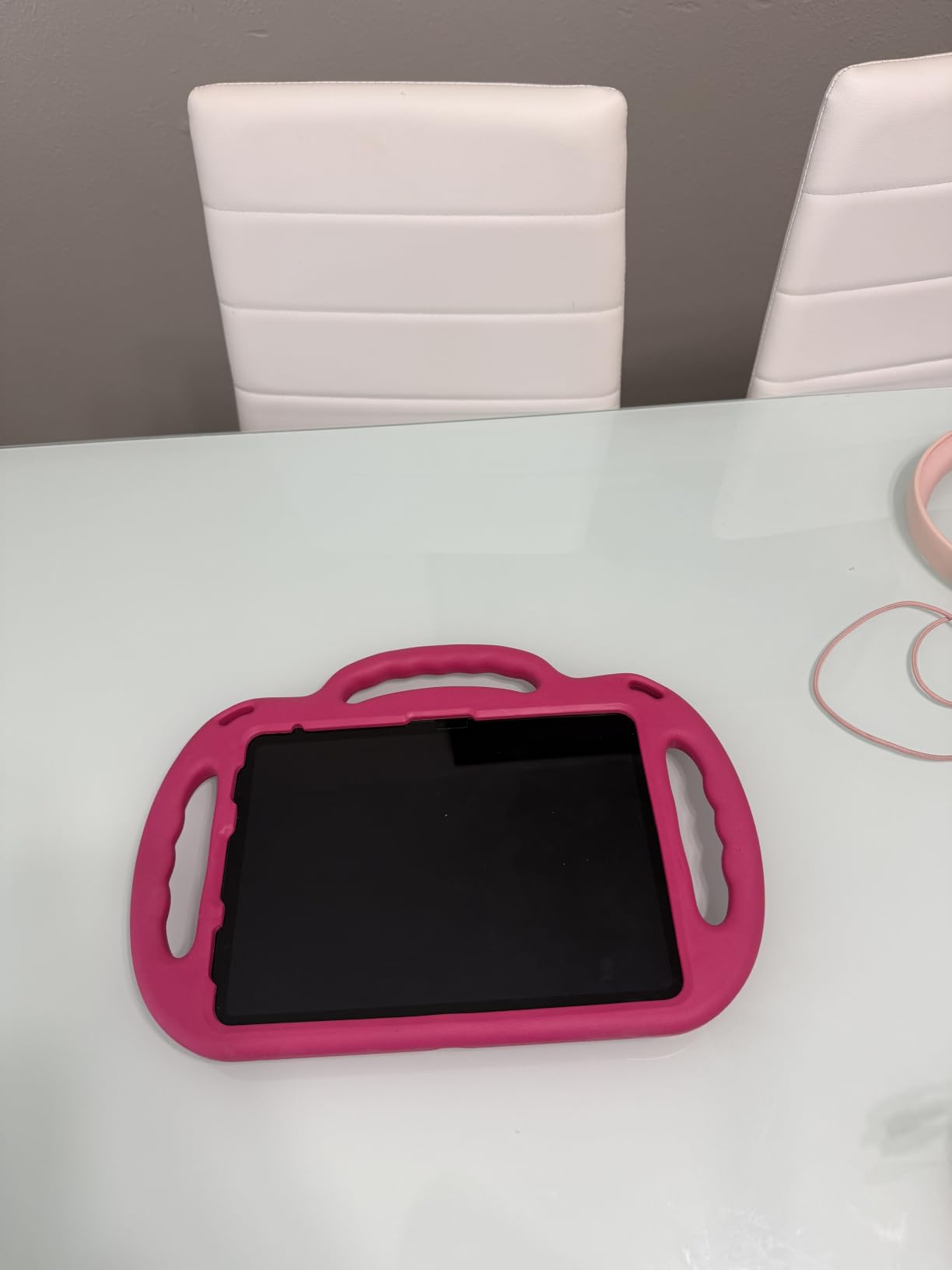 Apple iPad 11-inch: A16 chip, 11-inch Model, Liquid Retina Display, 128GB, Wi-Fi 6, 12MP Front/12MP Back Camera, Touch ID, All-Day Battery Life - Blue customer photo 1