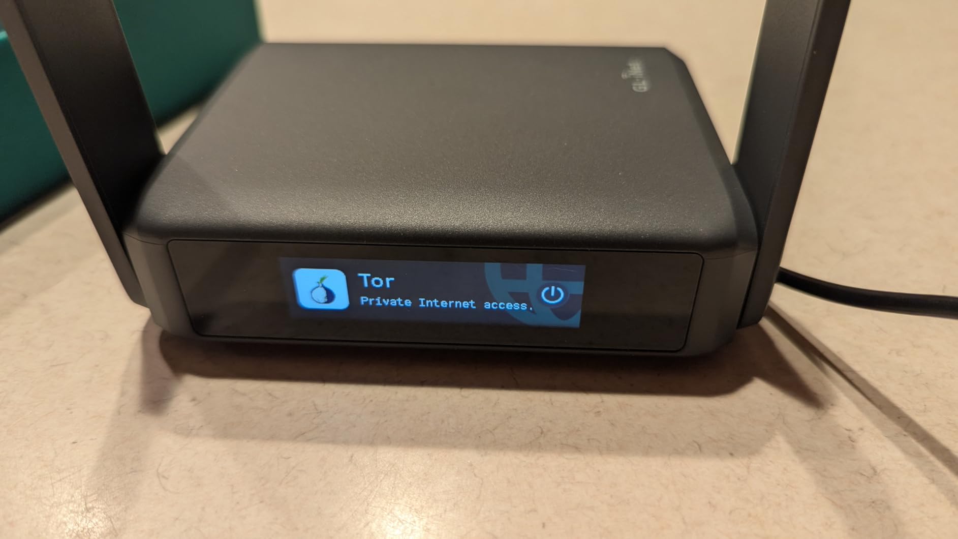 GL.iNet GL-BE3600 Slate 7 Wi-Fi 7 Travel Router Touchscreen 2.5G customer photo 1