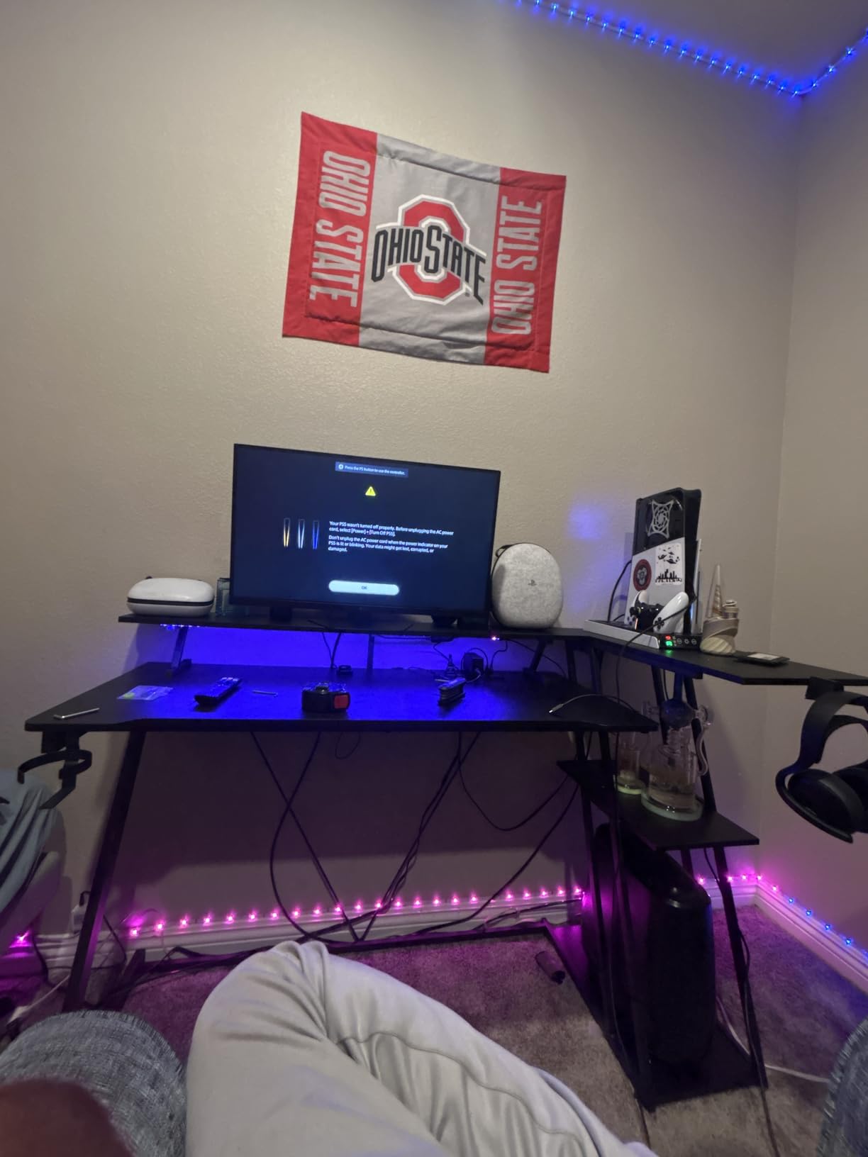 Korfile 40 Inch Gaming Desk with Power Outlet & LED customer photo 1