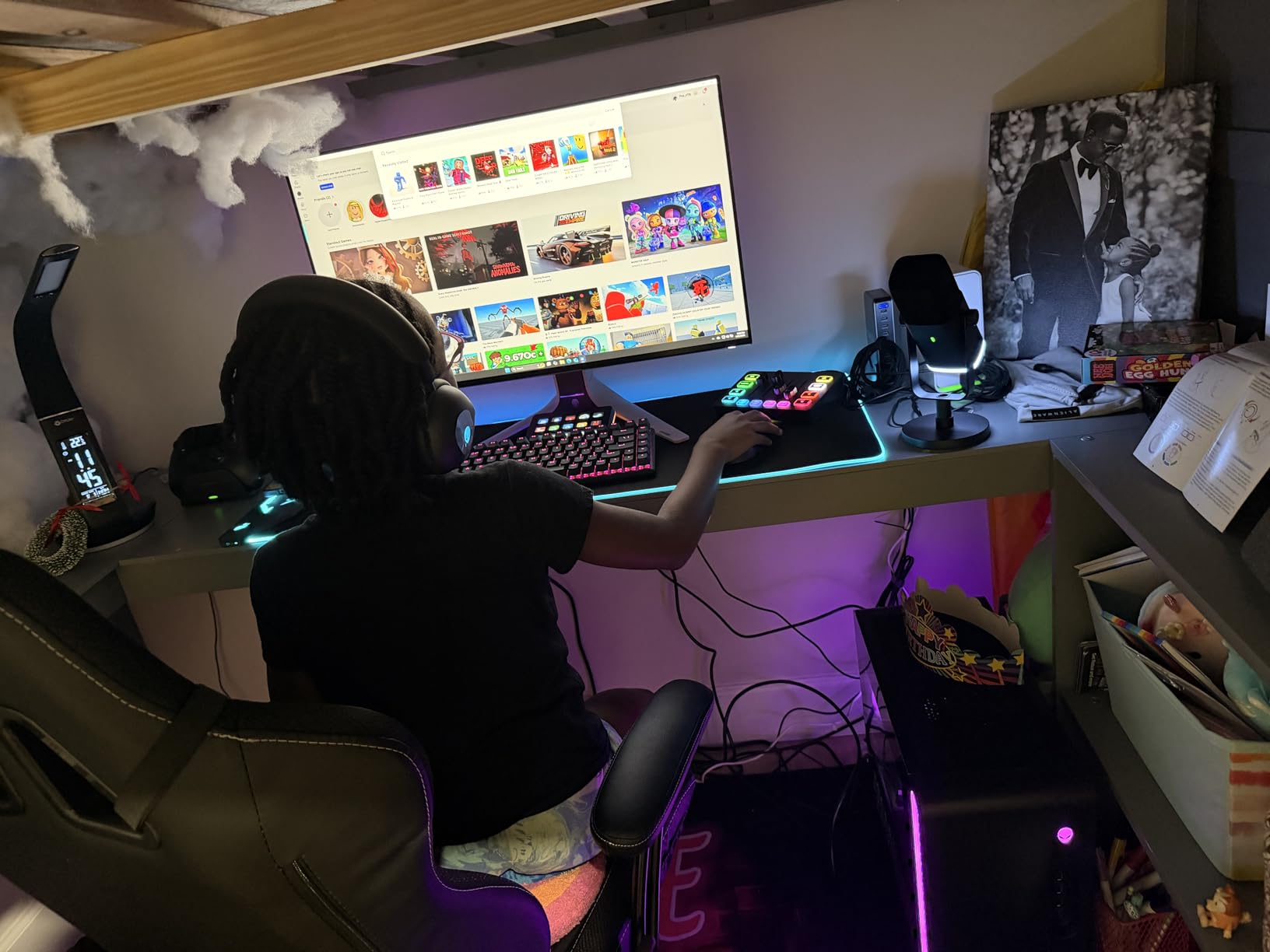 Alienware Gaming Desktop, RTX 5060 Ti, Intel Ultra7 265F, Windows 11 Home | 1TB SSD, 16GB DDR5 RAM, Killer 2.5Gb Ethernet, Wi-Fi 7 BE200, Bluetooth, AlienFX lighting, KB216 Keyboard, ACT1250 customer photo 1