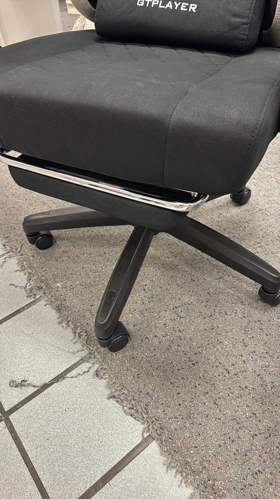 GTPLAYER Gaming Chair, Computer Office Chair with Pocket Spring Cushion, Linkage Armrests and Footrest, High Back Ergonomic Computer Chair with Lumbar Support Task Chair with Footrest (Black) customer photo 2