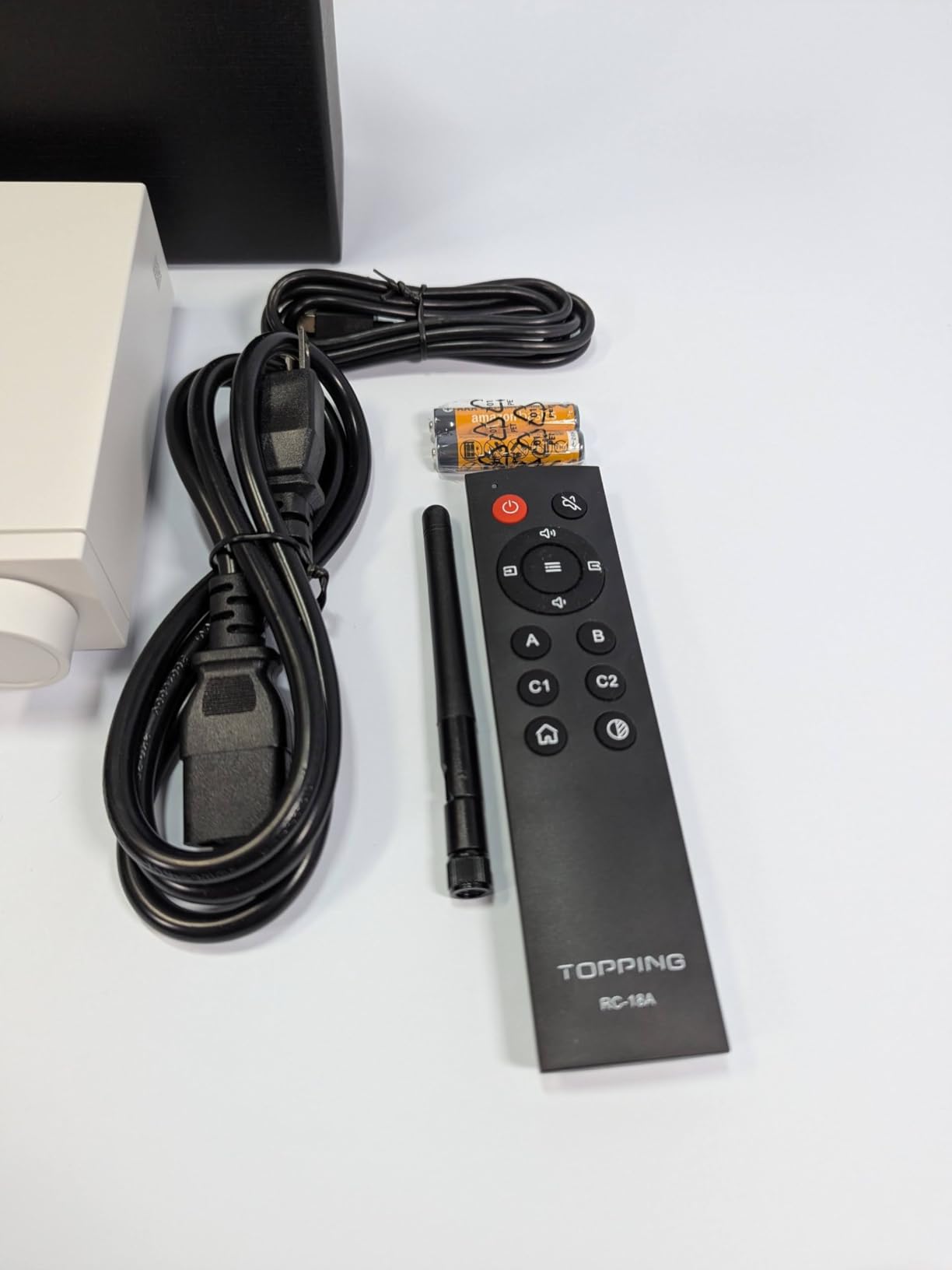 TOPPING DX5 II Hi-Res DAC & Headphone Amp Combo - Dual ES9039Q2M, X-Hybrid Amp, 10-Band PEQ, LDAC Bluetooth 5.1, 4.4mm Balanced & 6.35mm Headphone Output, Preamp Mode, 12V Trigger (Black) customer photo 1