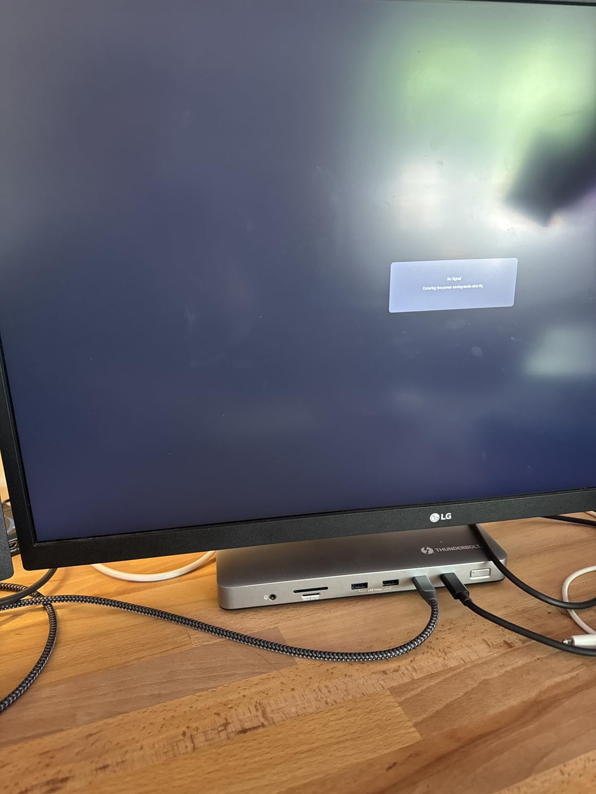 Plugable Thunderbolt 4 Dock for M4/M5 MacBook Air & Pro: 100W Charging Driverless Laptop Docking Station with 4K HDMI Dual Monitor or Single 6K, 6X USB, SD, Ethernet, Thunderbolt Certified (TBT-UDM) customer photo 1