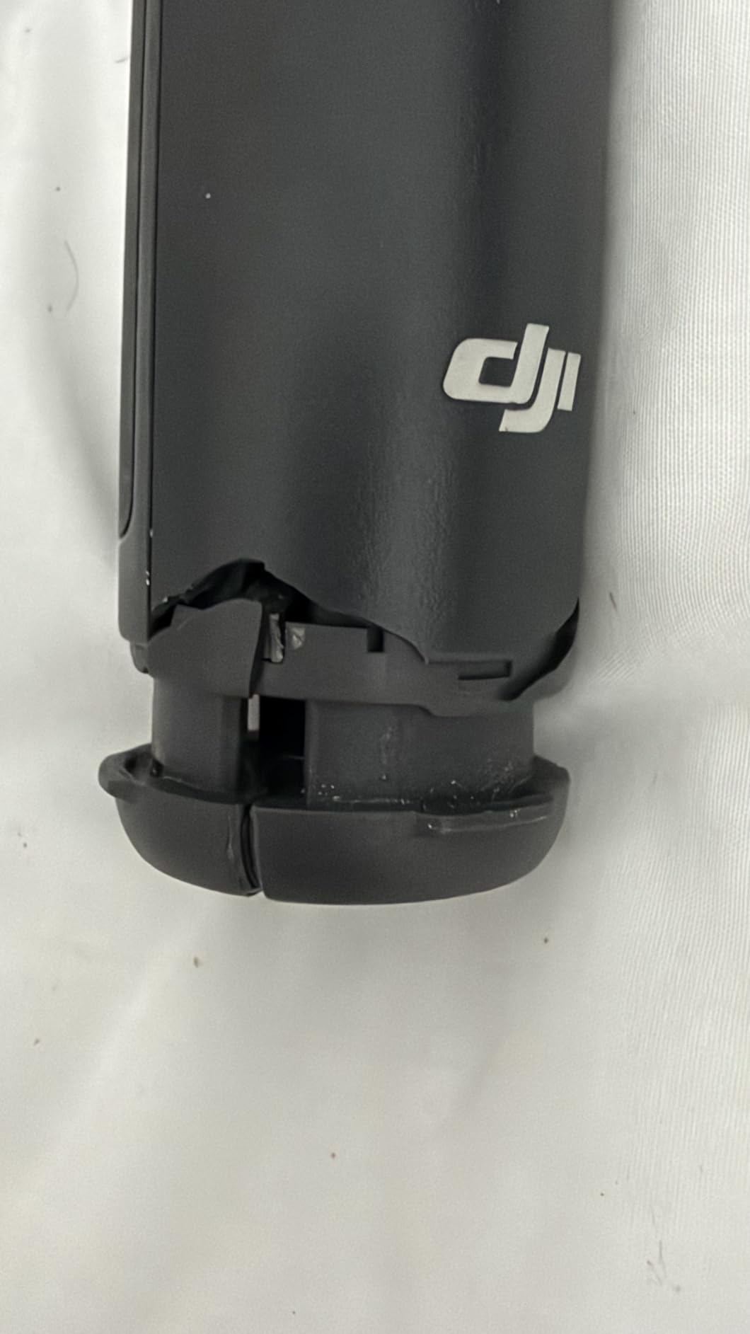 DJI Osmo Mobile 8 Gimbal Stabilizer for Phone, 3-Axis Stabilization | AI Native Tracking with Audio & Lighting, 360° Pan Rotation, Built-in Extension Rod & Tripod, 10h Battery, Extension Rod customer photo 1