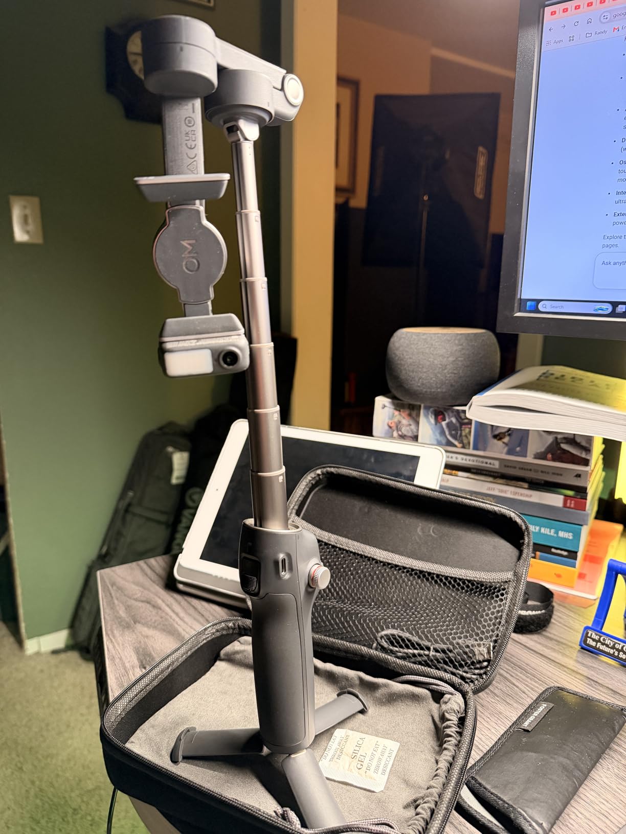 DJI Osmo Mobile 8 Gimbal Stabilizer for Phone, 3-Axis Stabilization | AI Native Tracking with Audio & Lighting, 360° Pan Rotation, Built-in Extension Rod & Tripod, 10h Battery, Extension Rod customer photo 2