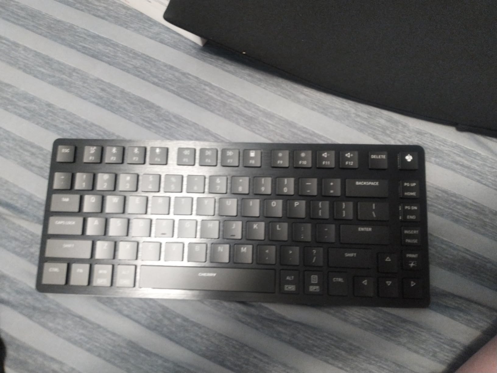 Cherry KW X ULP 2.0 MINI, Ultra Low Profile Compact Mechanical Keyboard, Wireless Multi-Device Keyboard for up to 4 Devices, for Windows & Mac, Backlit, Black (Compact) customer photo 1