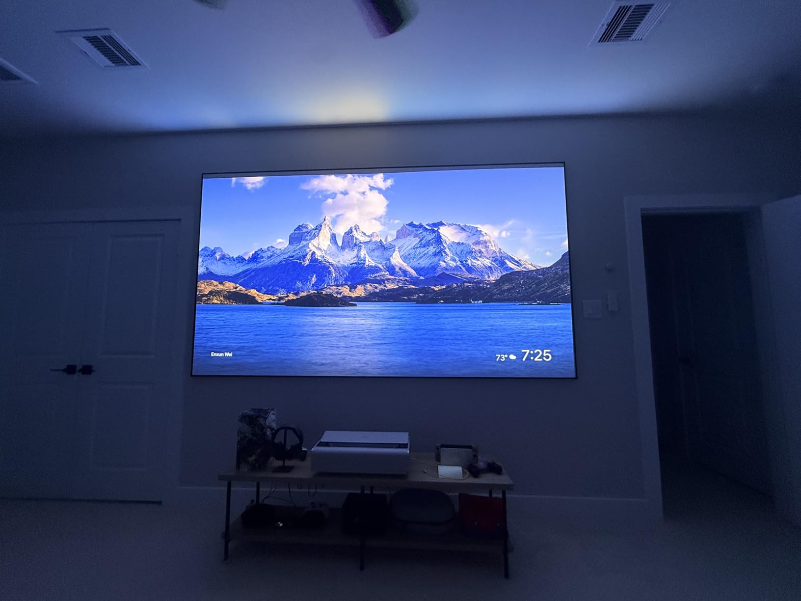 XGIMI AURA Ultra Short Throw 4K Laser Projector, 2300 ISO lumens, Google TV | Dolby Vision, IMAX Enhanced, 1,000,000:1 Dynamic Contrast Ratio, 0.177:1 Throw Ratio, Harman Kardon AURA 2 GTV White customer photo 2