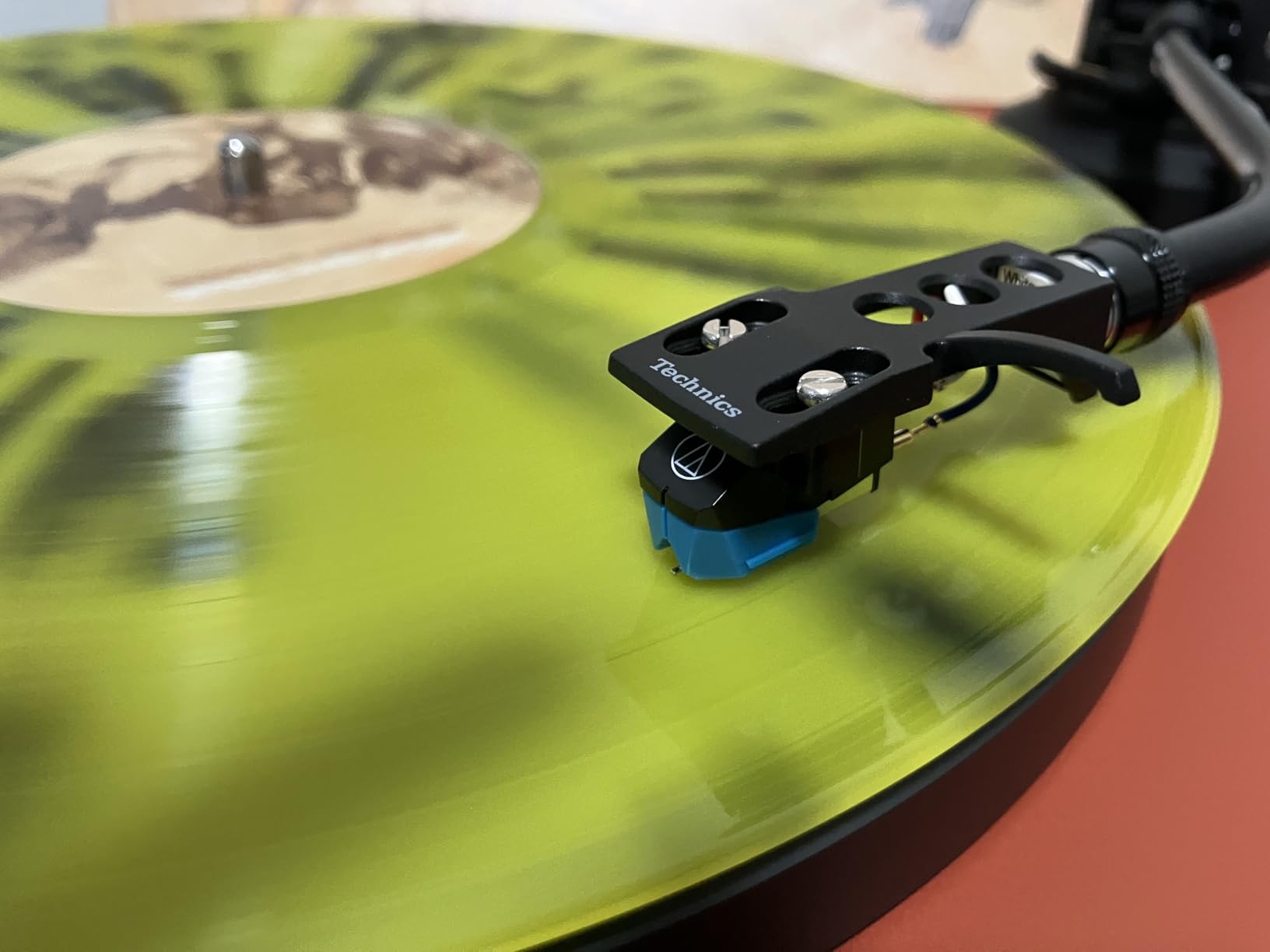 Technics Turntable, Premium Class HiFi Record Player with Coreless Direct Drive Motor and Bluetooth, Stable Playback, Audiophile-Grade Cartridge and Precision Tonearm, Dustcover Included - SL-40CBT-K customer photo 1