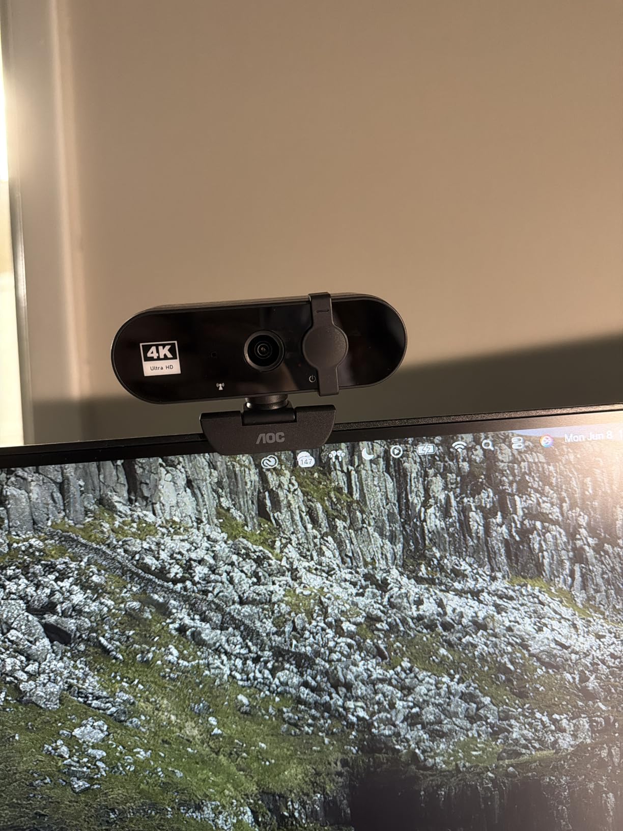 AOC 4K Webcam for PC, Streaming Computer Camera with Noise-Canceling Mic | 80° FOV, Privacy Cover, Plug & Play, Zoom/Skype/FaceTime Compatible, Works with Mac/Laptop/Switch 2, USB C-A Adapter Included customer photo 2