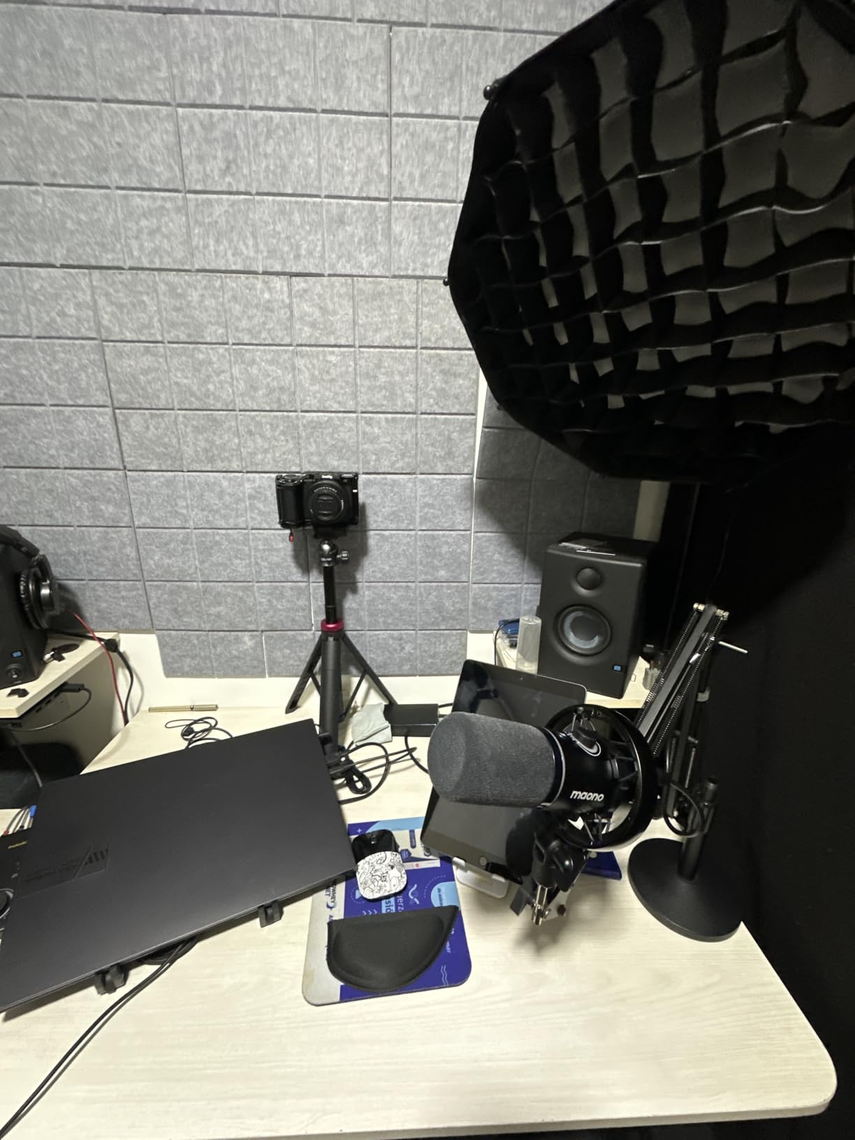 MAONO PD200W Hybrid Wireless Podcast Equipment Bundle for 2 | XLR USB Dynamic Microphone Kit with 2 Desktop Stand, Software, Noise Cancellation, for Co-hosted, Content Creation, Recording customer photo 2