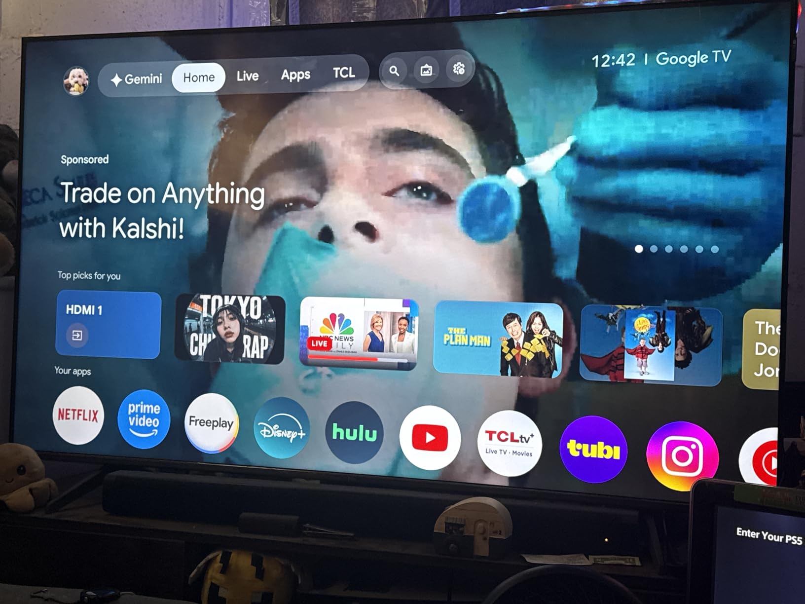 TCL 85