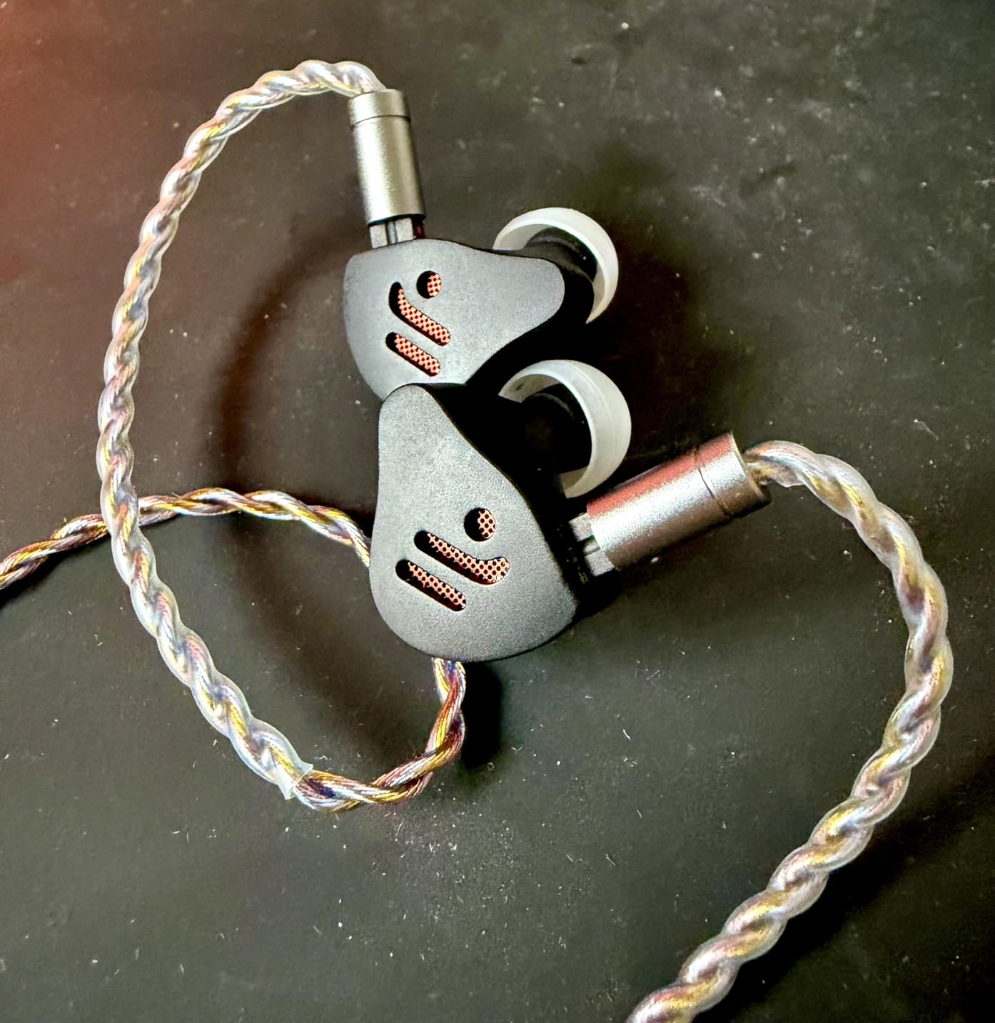 Fosi Audio IM4 Open-Back IEM Earphones, in Ear Monitor Wired Earbuds, 10mm Single Dynamic Driver, IEMs for Audiophiles, Gaming and Studio, 3.5mm 2-Pin 0.78mm Detachable Cables, N52 Dual Magnets customer photo 2
