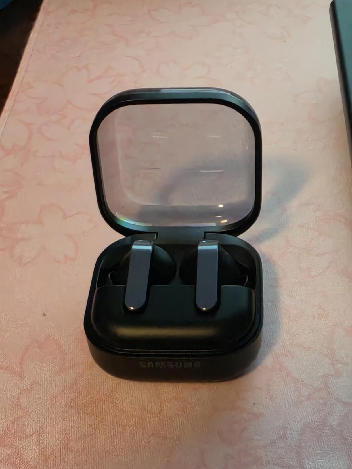 Samsung Galaxy Buds 4 Pro (2026) AI True Wireless Bluetooth Earbuds, Black | Hi-Res Audio, 2-Way Speaker, ANC 2.0, Optimized Comfort, IP57, Live Translation customer photo 2