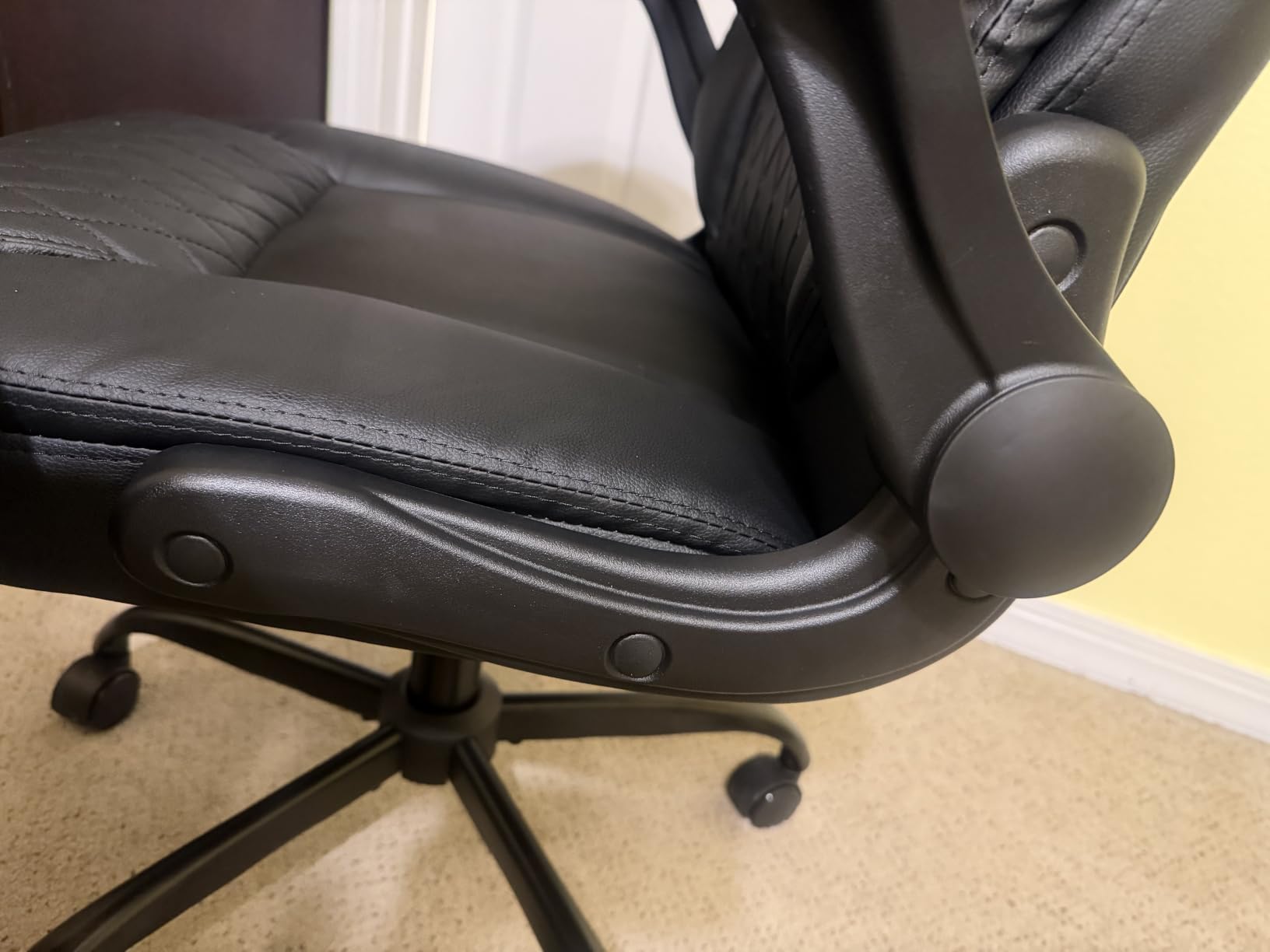 GTPOFFICE Executive Office Chair with Comfortable Lumbar Support, Ergonomic Gaming Chair with Flip-up Armrests & Zoned Pressure-Relief Cushion, Comfy PU Leather Desk Chair, Black customer photo 2