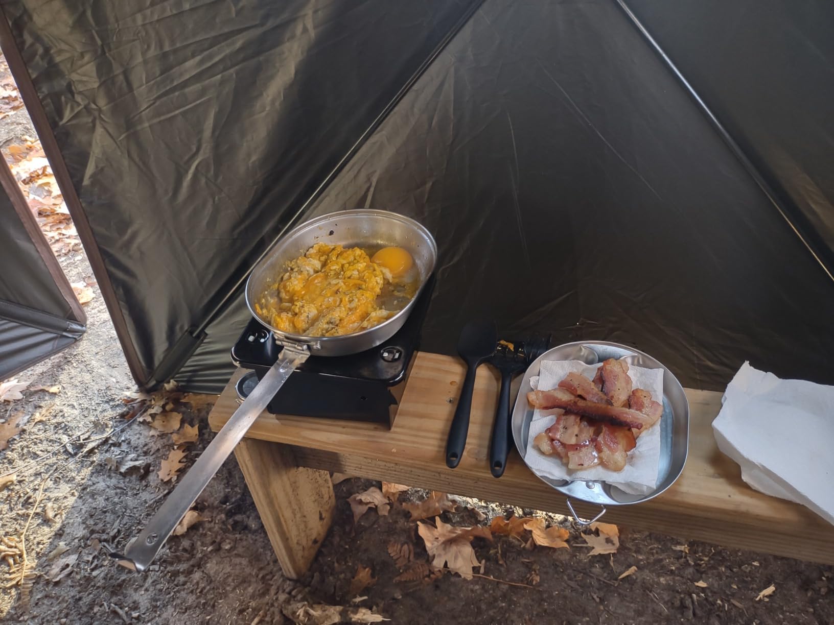 Coghlan's Portable Folding Camp Stove – Compact, Lightweight Steel Cooking Stove for Camping, Backpacking, Hiking, or Emergency Use – Uses Canned Heat or Fuel Tablets, Black customer photo 2