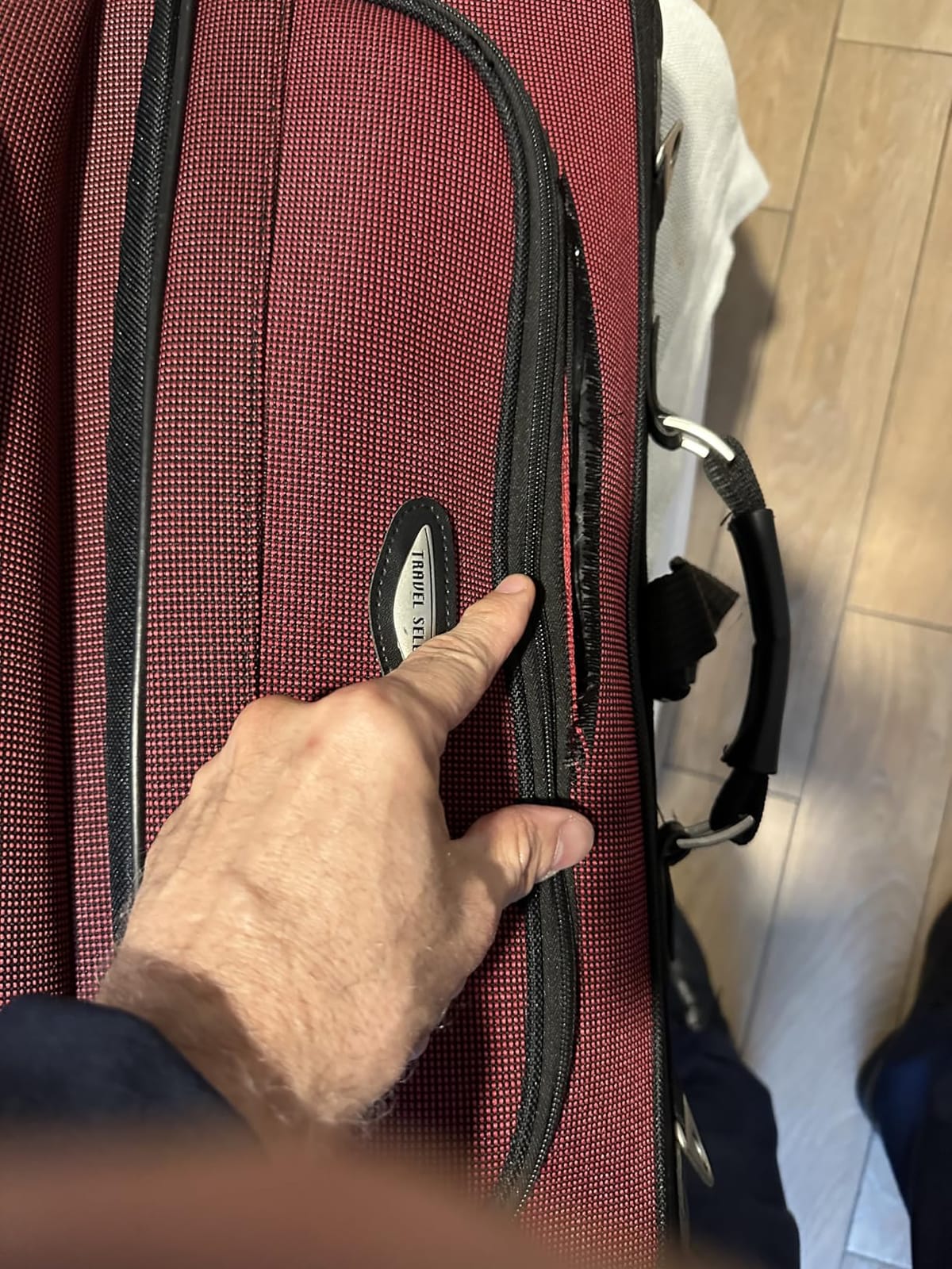 Travel Select Amsterdam Business Rolling Garment Bag, Softside Expandable Rolling 2-Wheeled Suit Carrier, Gray, One Size customer photo 2