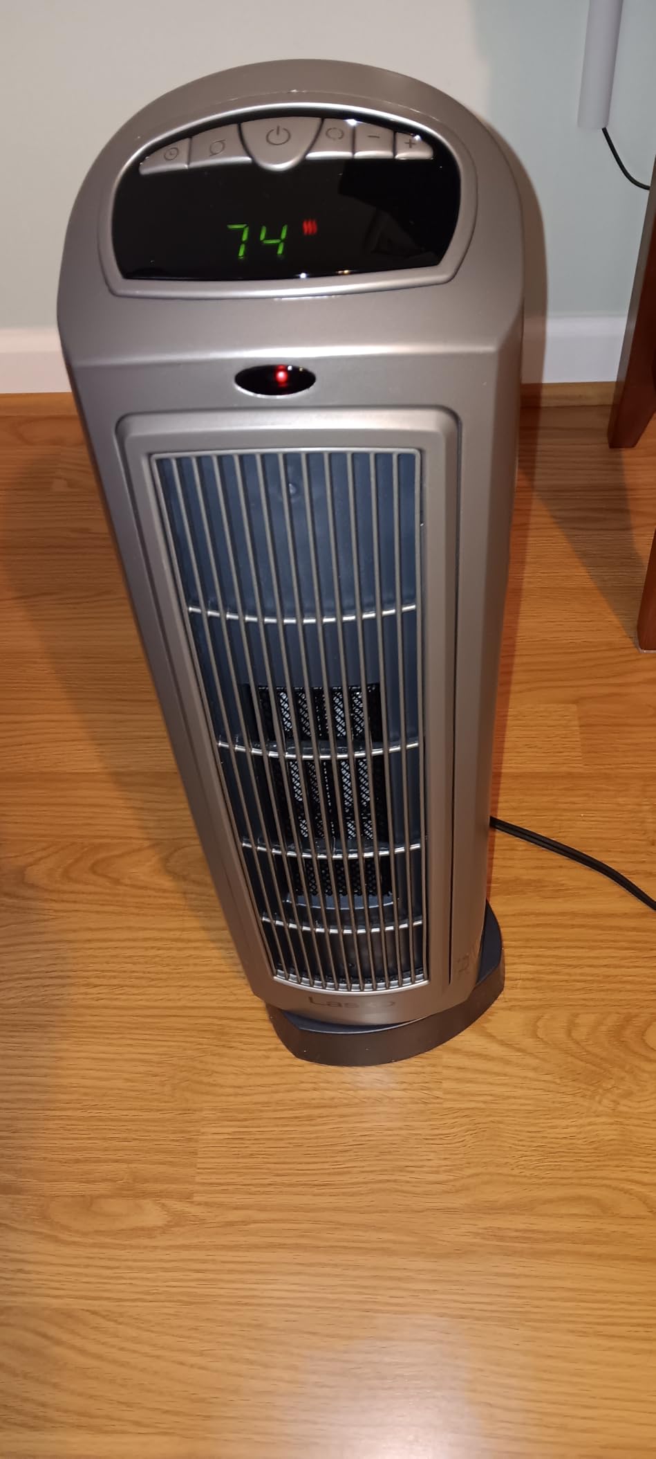 Lasko Oscillating Digital Ceramic Tower Heater for Home with Adjustable Thermostat, Timer and Remote Control, 23 Inches, 1500W, Silver, 755320 customer photo 1