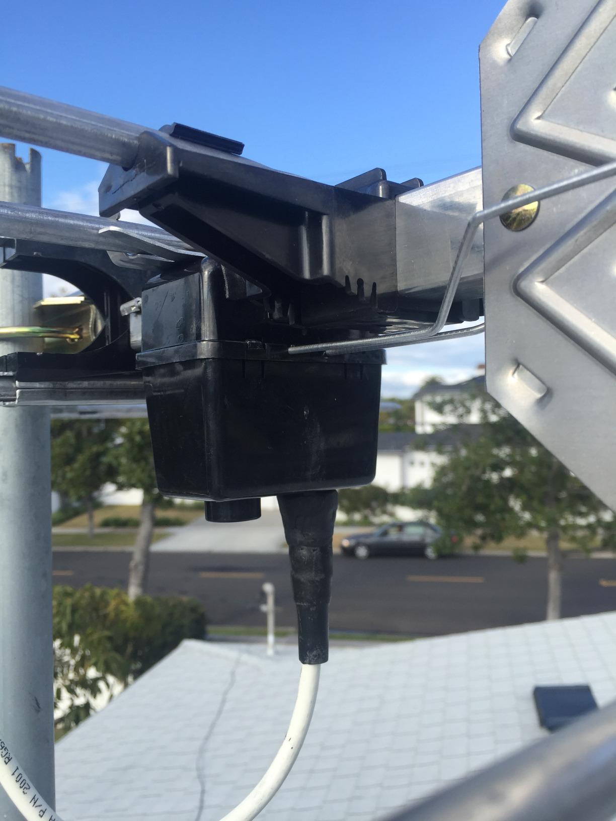 Winegard HD7694P Outdoor HDTV Antenna - Long Range 45+ Mile - High-VHF/UHF - 4K Ultra-HD Ready - Free Local Channels - NextGen TV Compatible customer photo 2