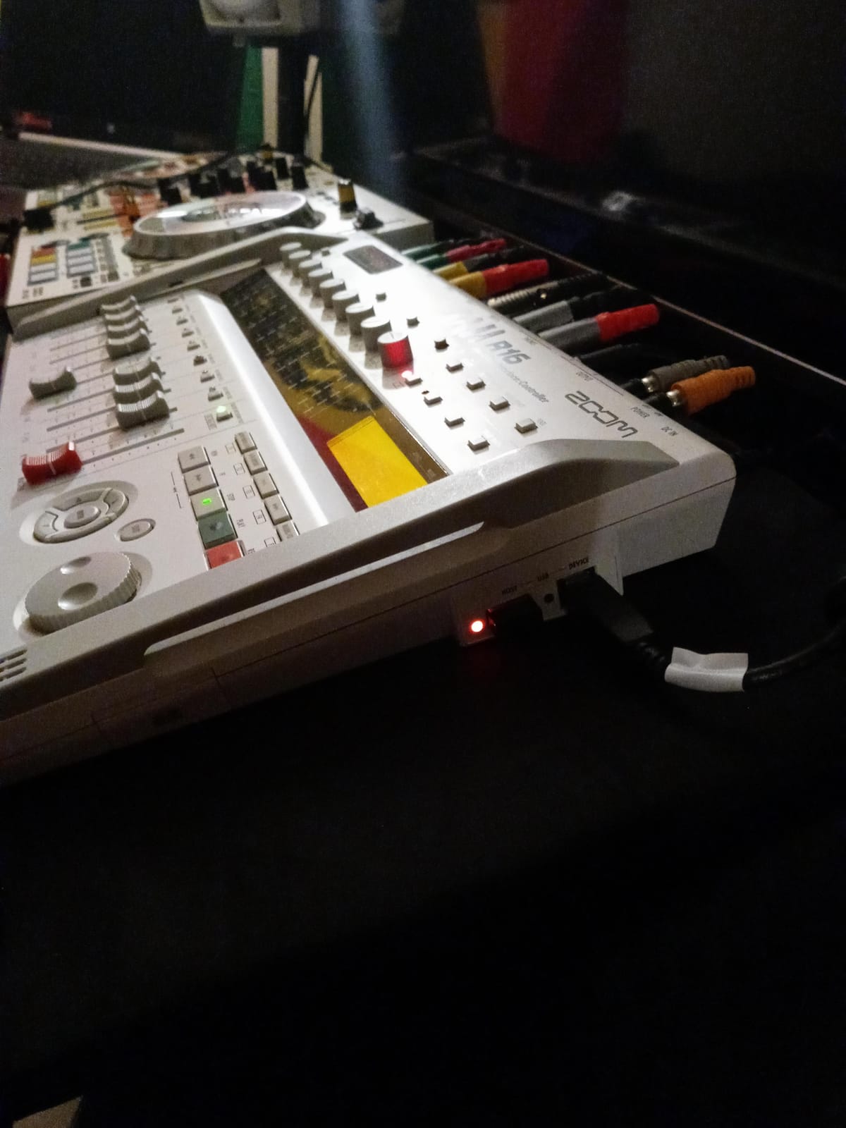 Zoom R16 Multi-Track Tabletop Recorder, Interface, Controller, 8 XLR Combo Inputs, 16 Tracks, USB Audio Interface, Built In Stereo Condenser Microphones, 135 Built-In Effects customer photo 1