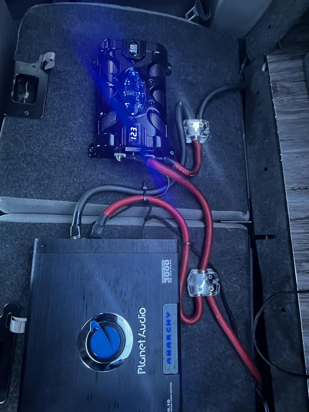 Planet Audio PC10F Car Capacitor, 10 Farad, Energy Storage, Enhance Bass customer photo 2