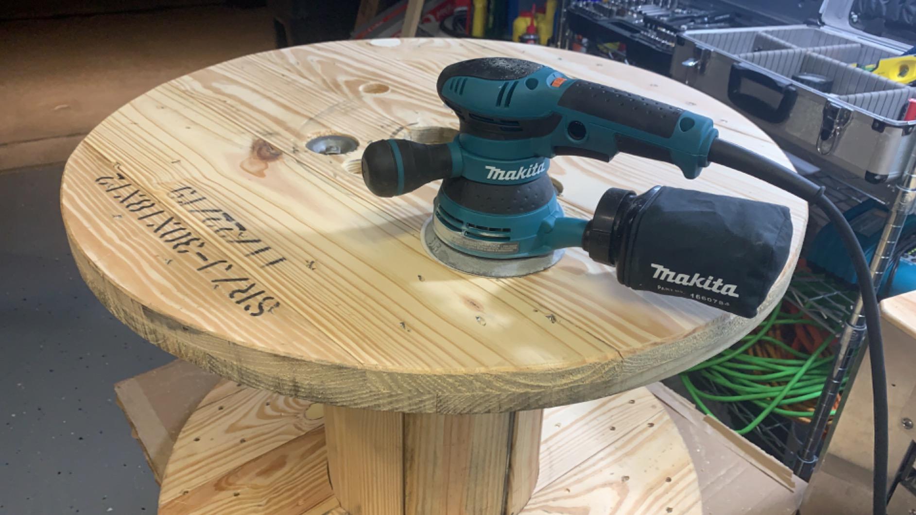 Makita BO5041K 5