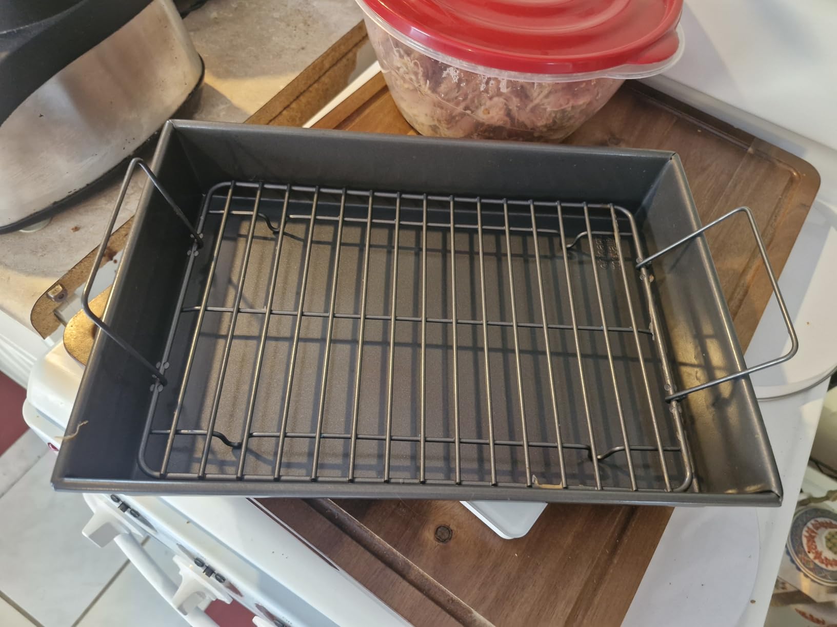 CHICAGO METALLIC Roaster Broiler With Rack, 1 EA customer photo 1