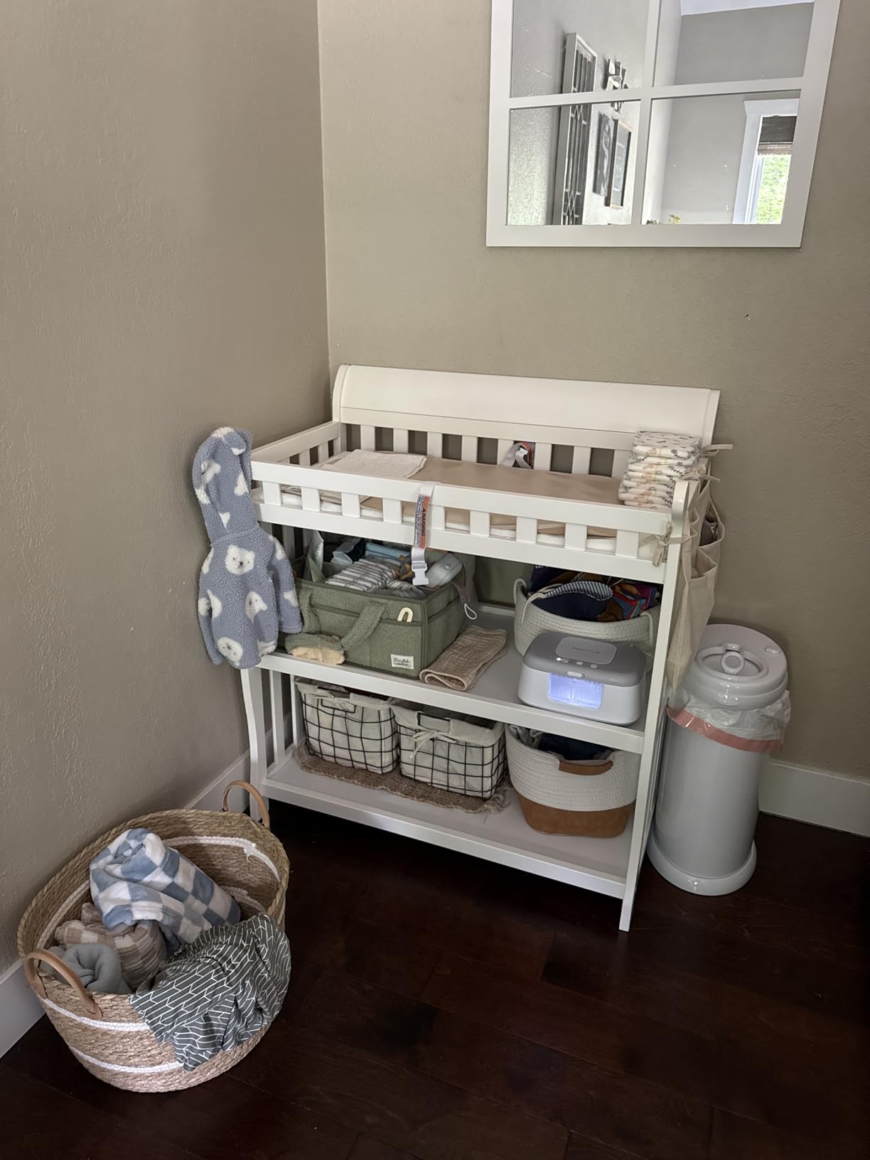 Delta Children Eclipse Changing Table with Changing Pad, White customer photo 2