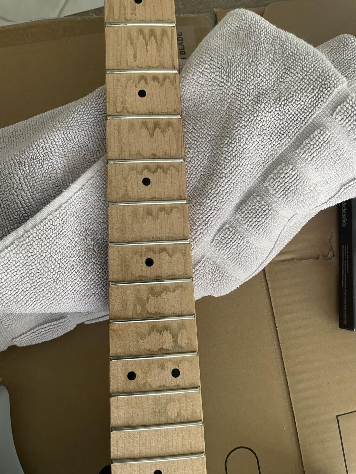 MusicNomad F-ONE Fretboard Oil Cleaner & Conditioner 2 oz (MN105) customer photo 1