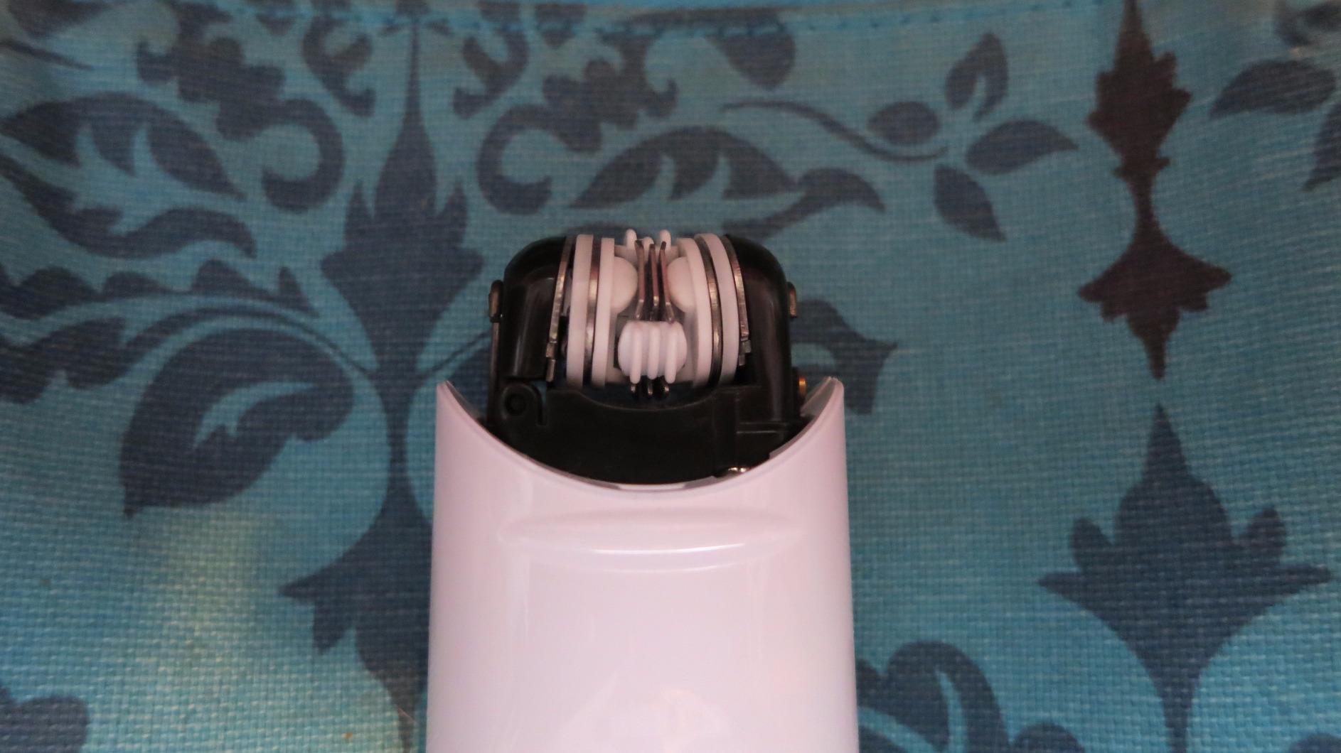 Emjoi Epi Slim Epilator - Battery Operated Hair Remover customer photo 1