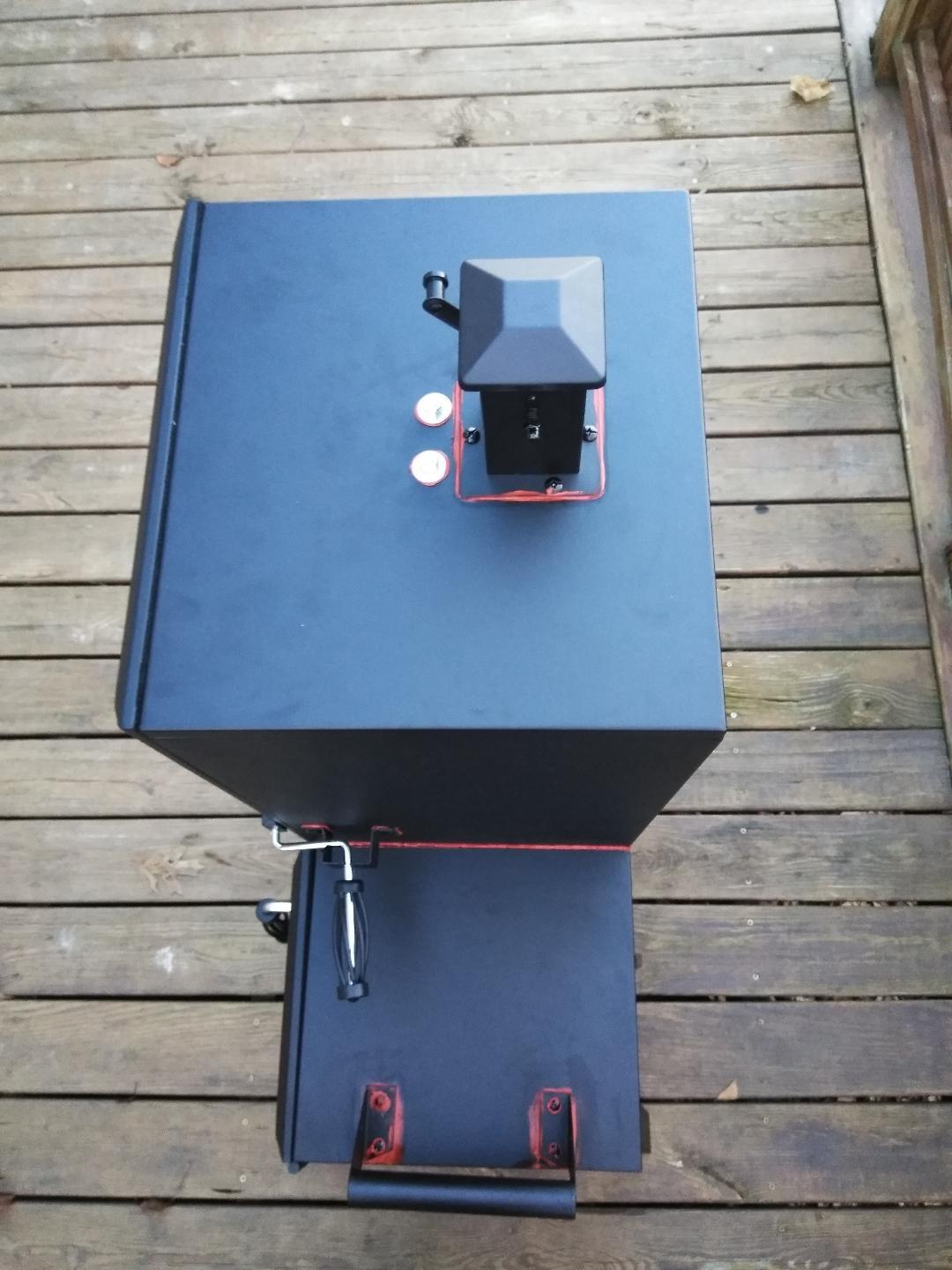 Dyna-Glo DGO1176BDC-D Vertical Offset Charcoal Smoker customer photo 1