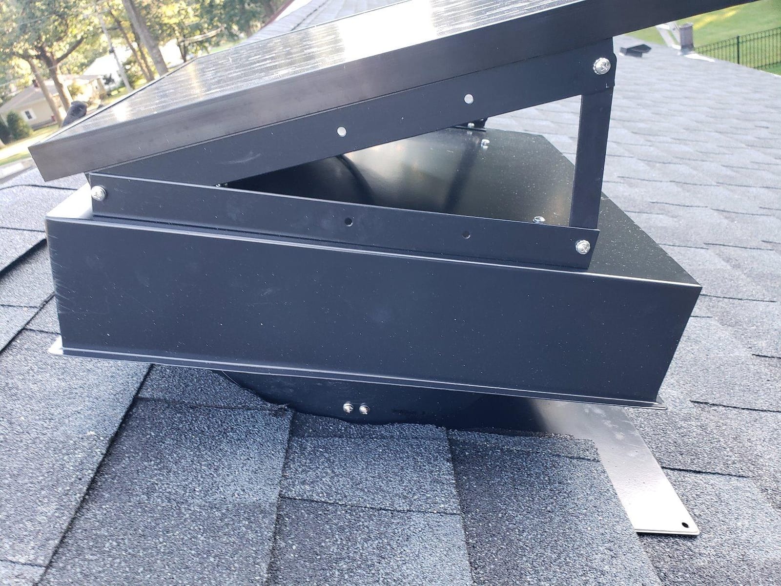 Remington Solar 30 Watt Roof Mount Solar Attic Fan customer photo 1