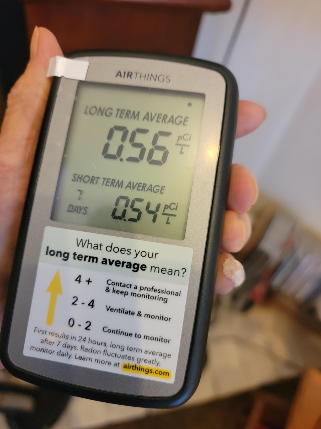 Airthings Corentium Home Radon Detector 223 Portable, Lightweight, Easy-to-Use, (3) AAA Battery Operated, USA Version, pCi/L customer photo 2