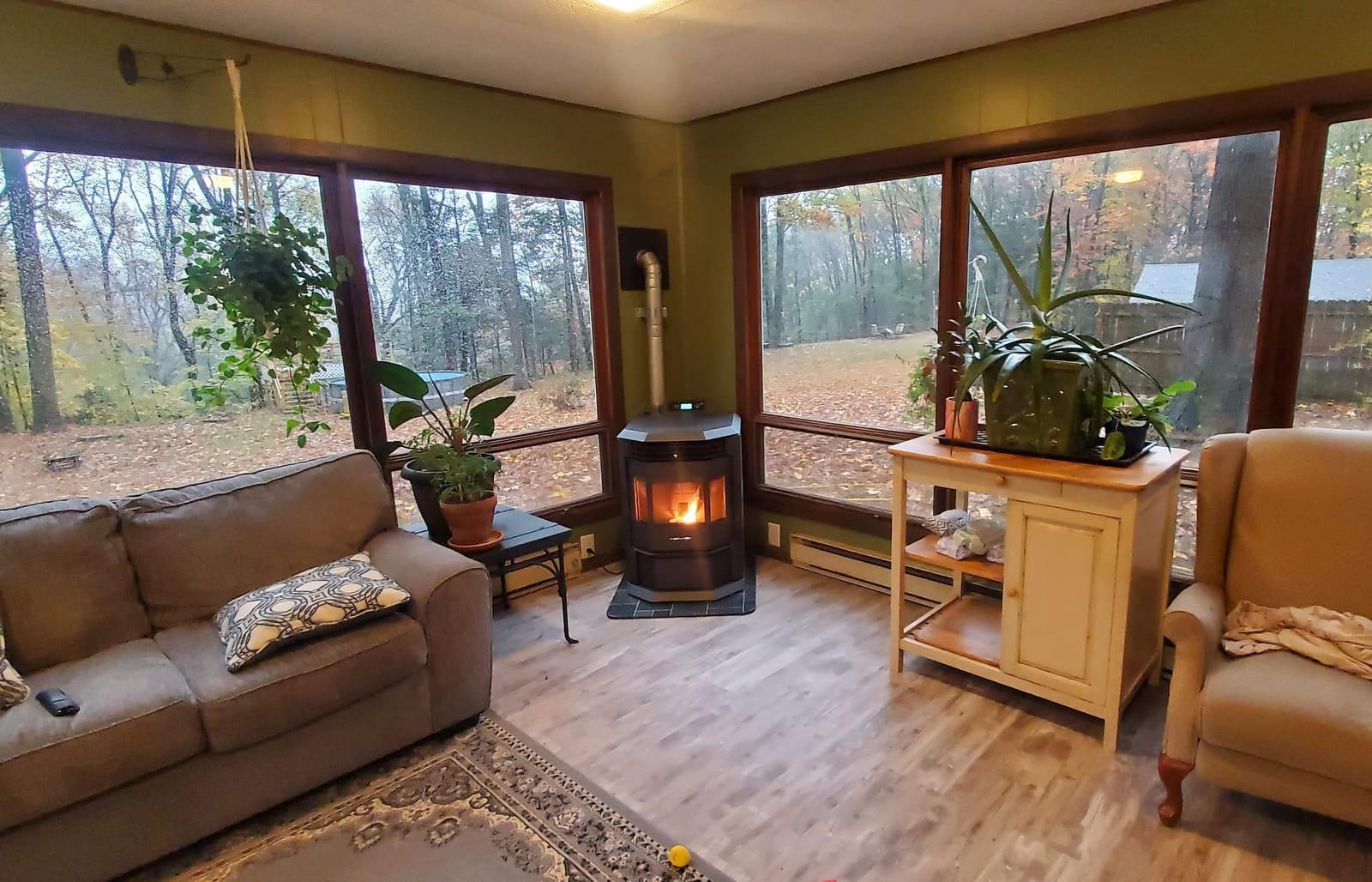 ComfortBilt HP22 Pellet Stove, 2,800 sq. ft., 55 lb. Hopper, Black customer photo 1