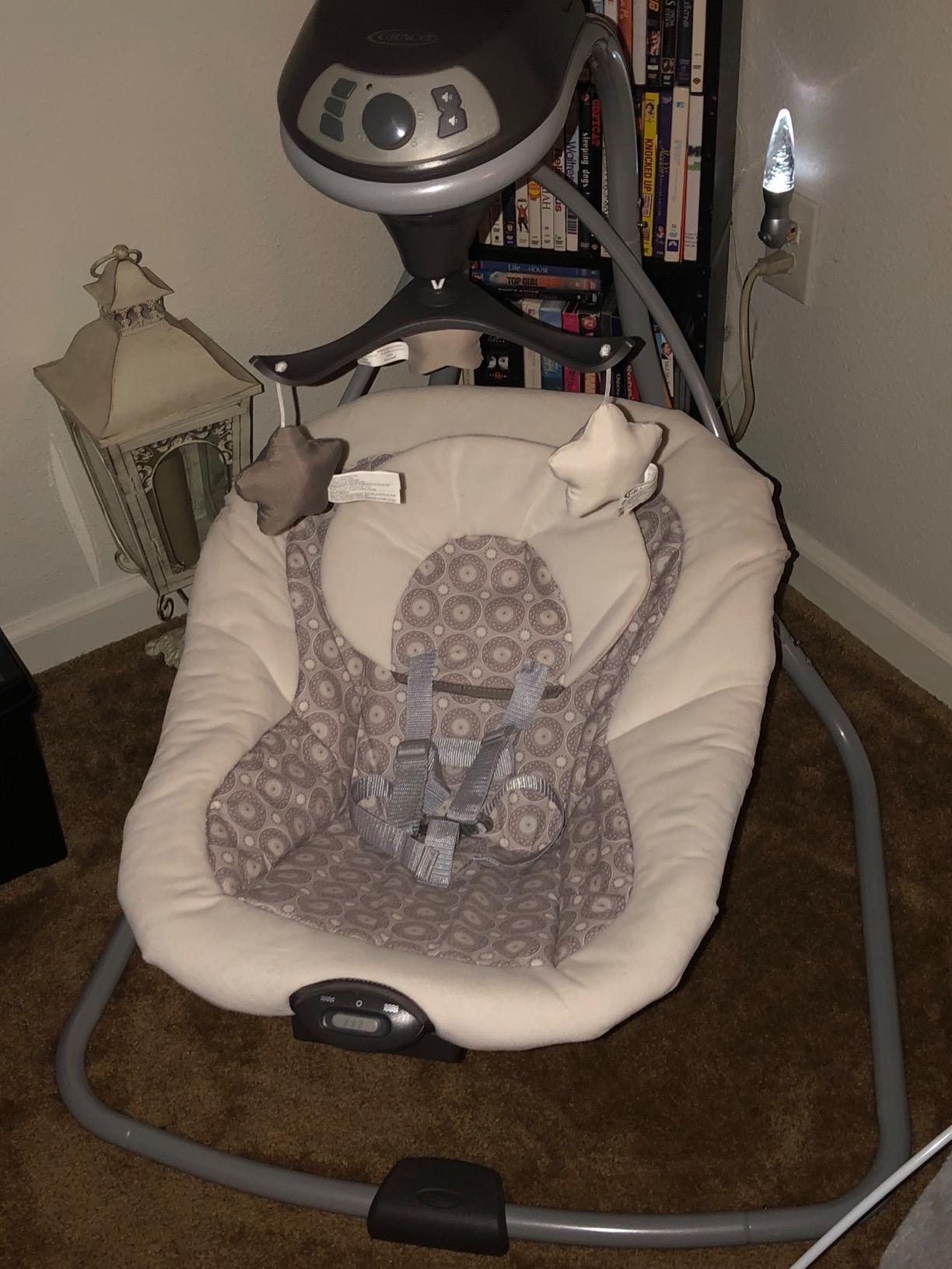 Graco Simple Sway Portable Baby Swing, Abbington customer photo 1
