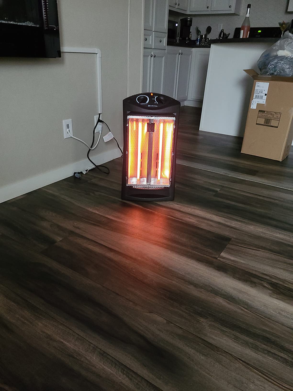Comfort Zone Indoor Tower Space Heater, Adjustable Thermostat, Radiant Heat, Electric, Infrared Quartz, 2 Heat Settings, Overheat Protection, Ideal for Home, Bedroom, & Office, 1,500W, CZQTV007BK | Dual quartz fan-forced heating with 2 settings (750W/1500W) delivers up to 5,120 BTUs of efficient, targeted warmth. customer photo 2